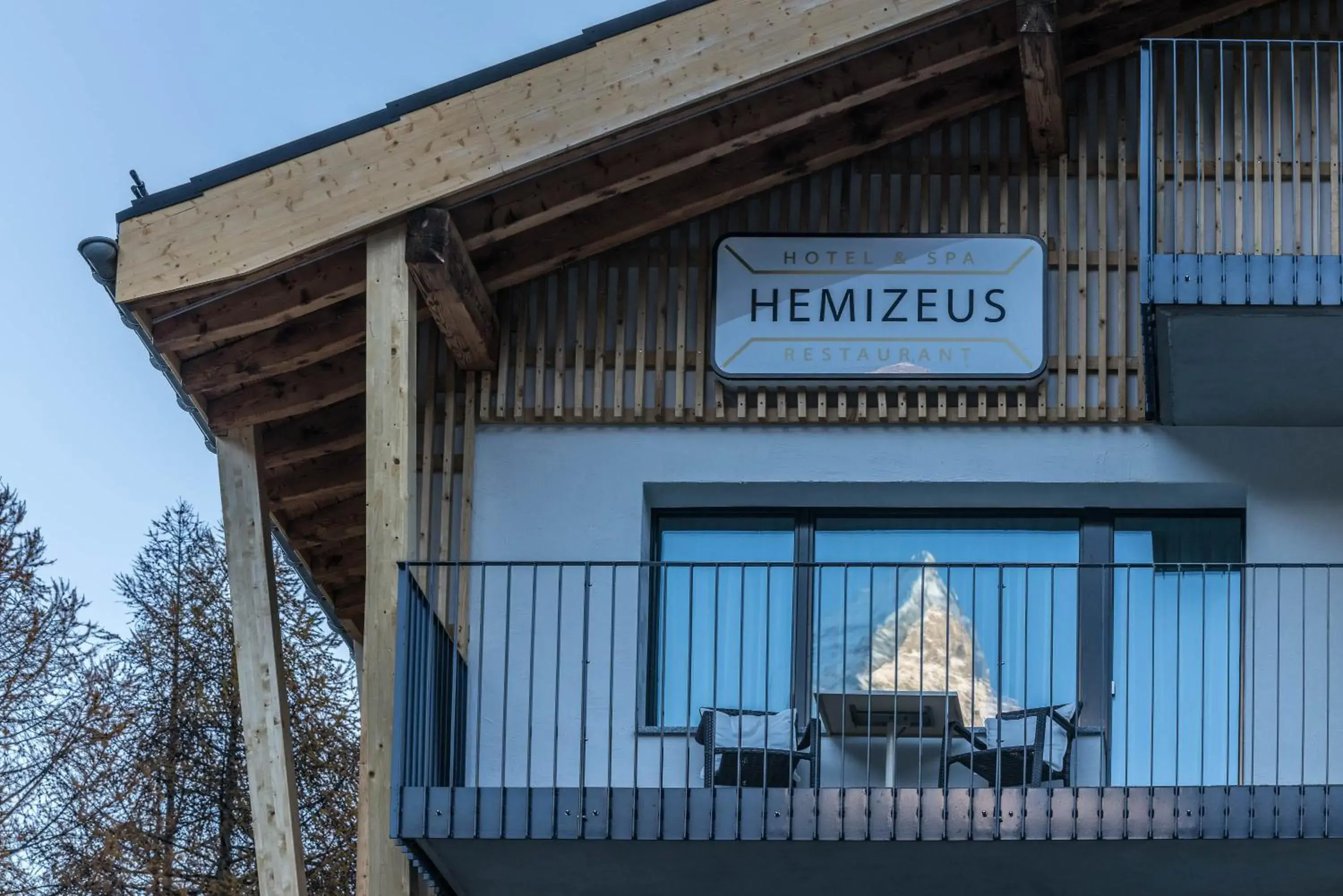 Property logo or sign in Hotel Hemizeus & Iremia Spa