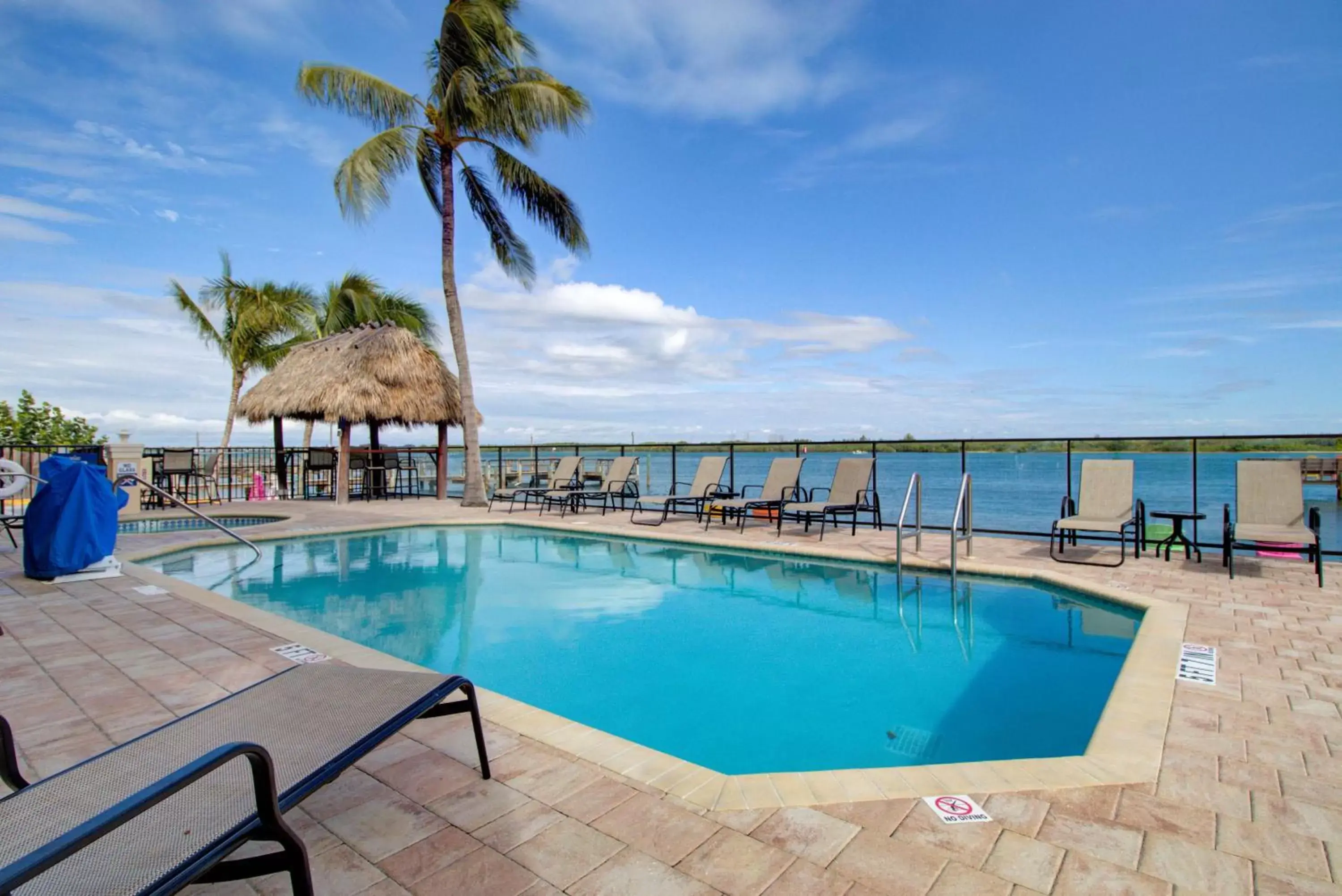 Swimming Pool in Hutchinson Island Plaza Hotel & Suites