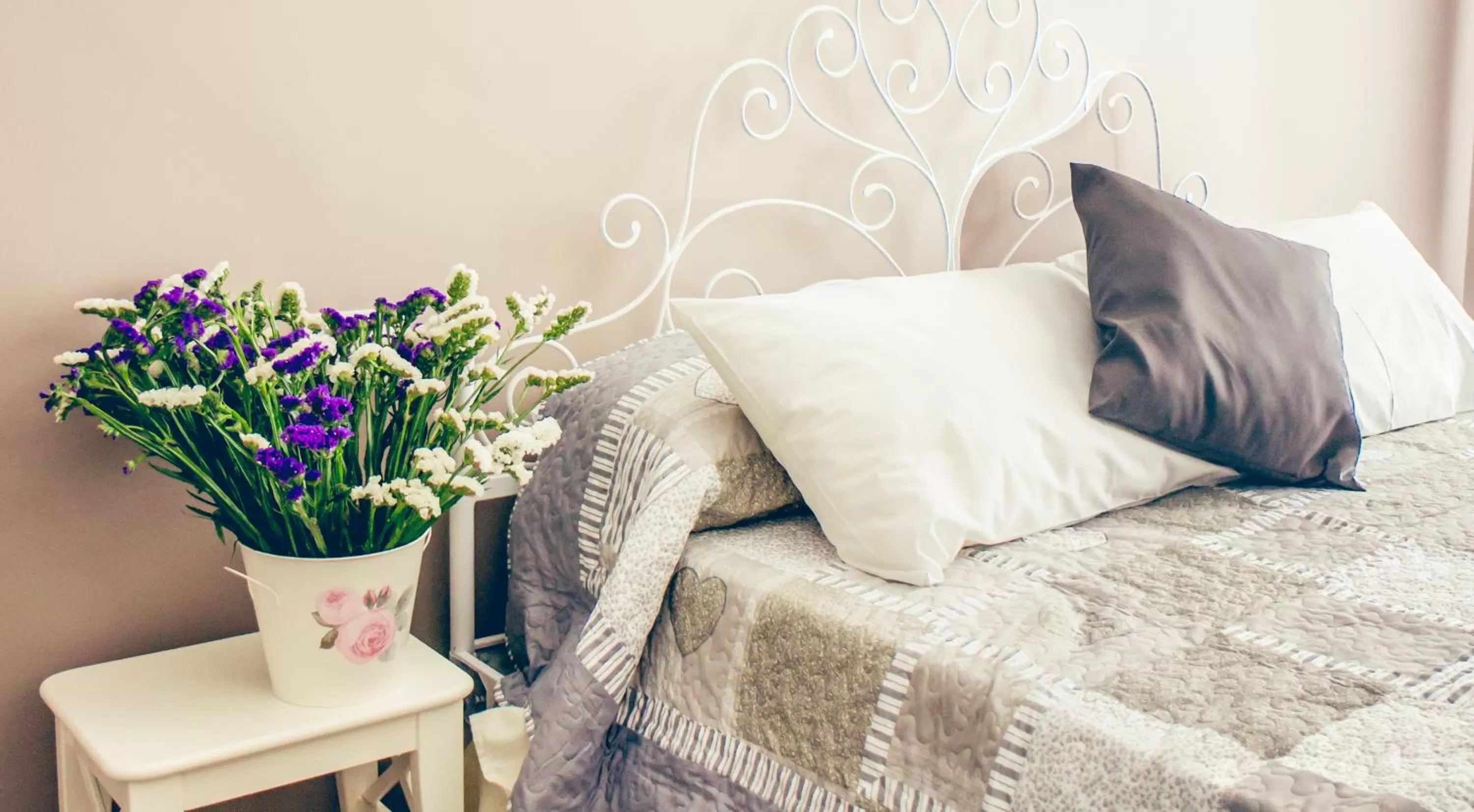 Bedroom, Bed in La Peonia