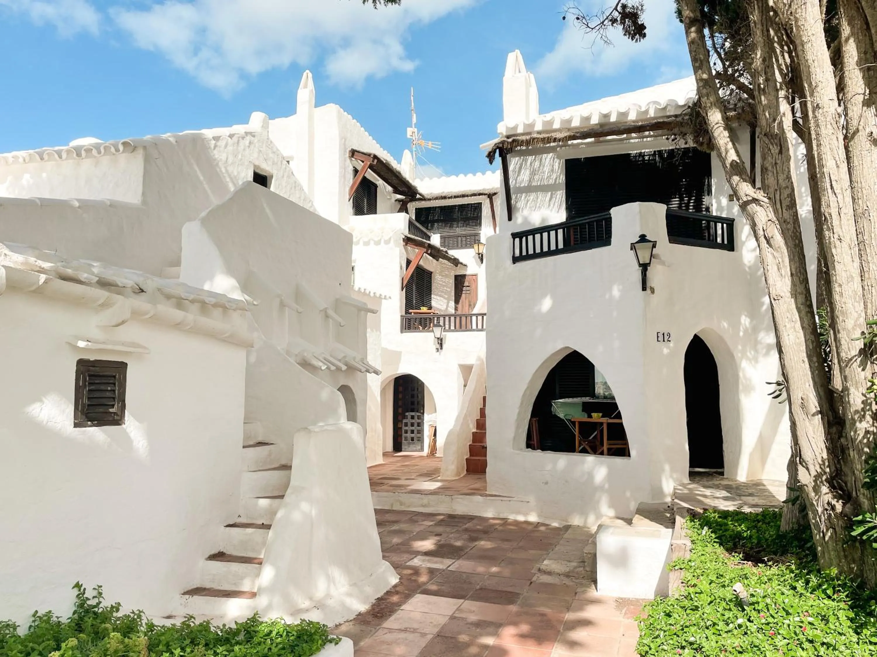 Property building in Binivell Park - Caliu Apartments