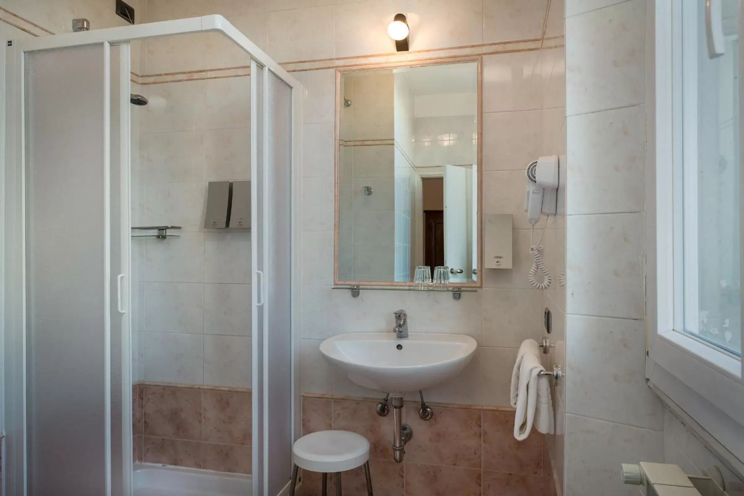 Bathroom in Hotel Kursaal & Ausonia
