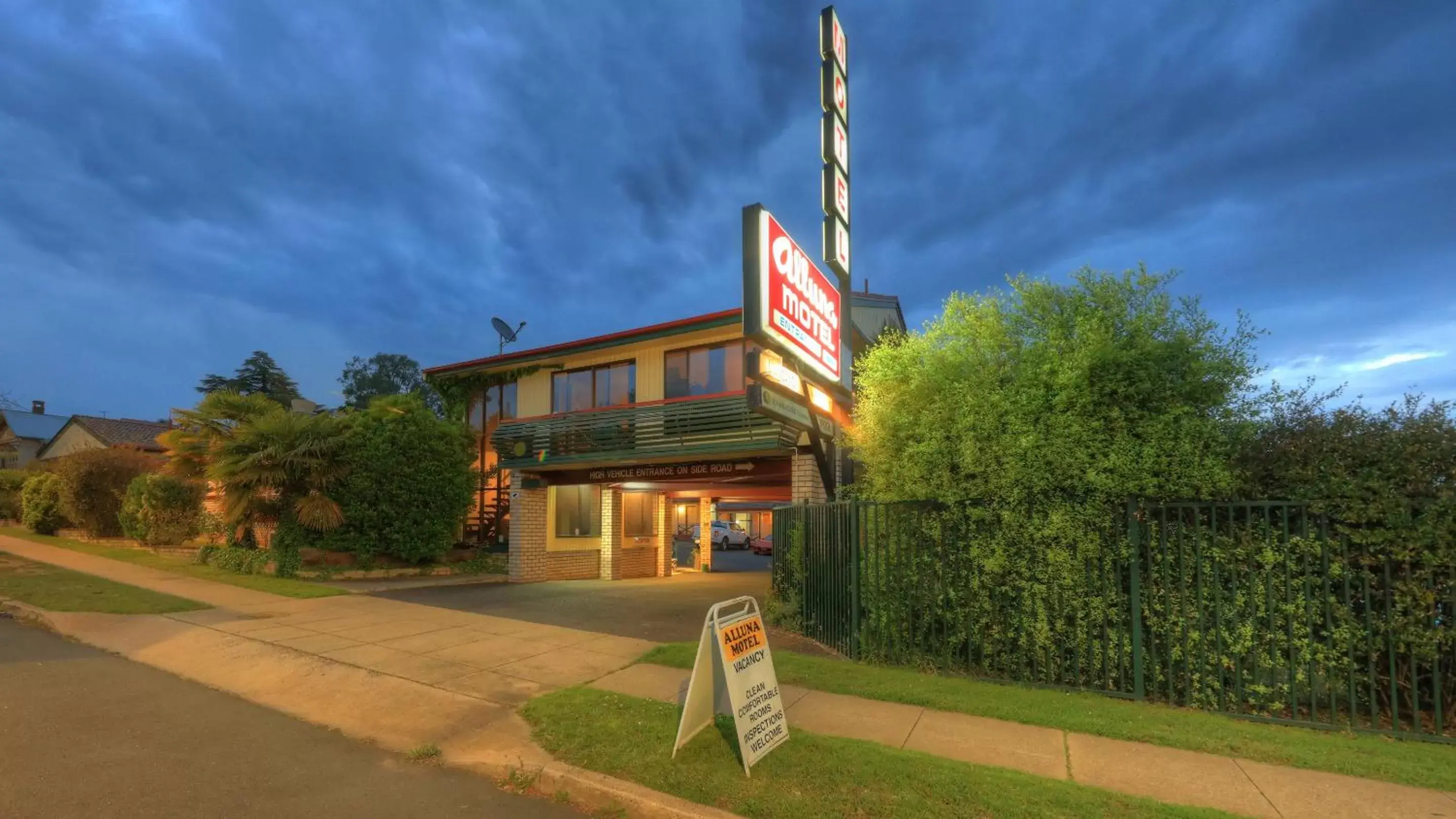 Property Building in Alluna Motel