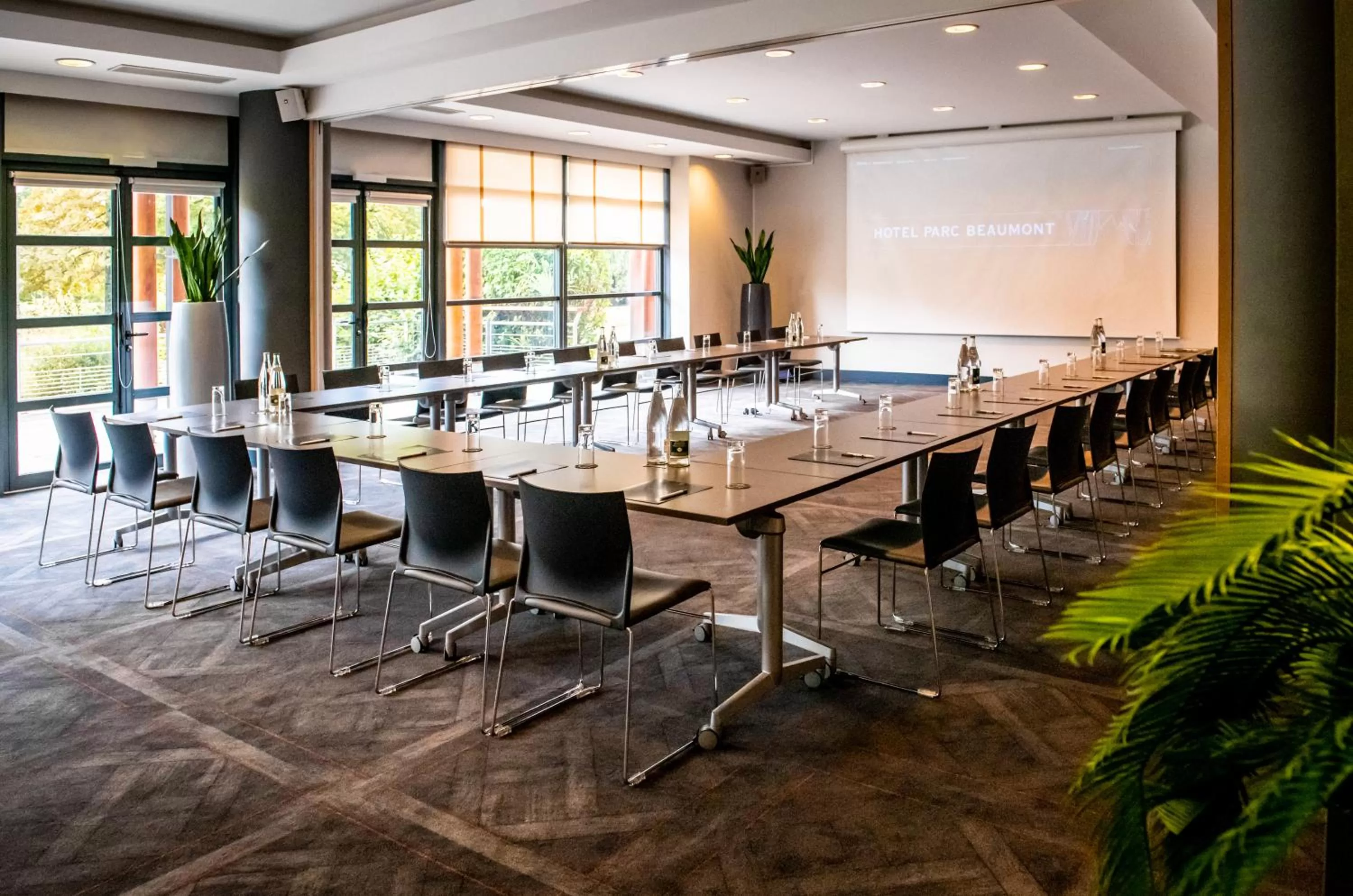 Meeting/conference room in Parc Beaumont Hôtel & Spa Pau - MGallery Collection