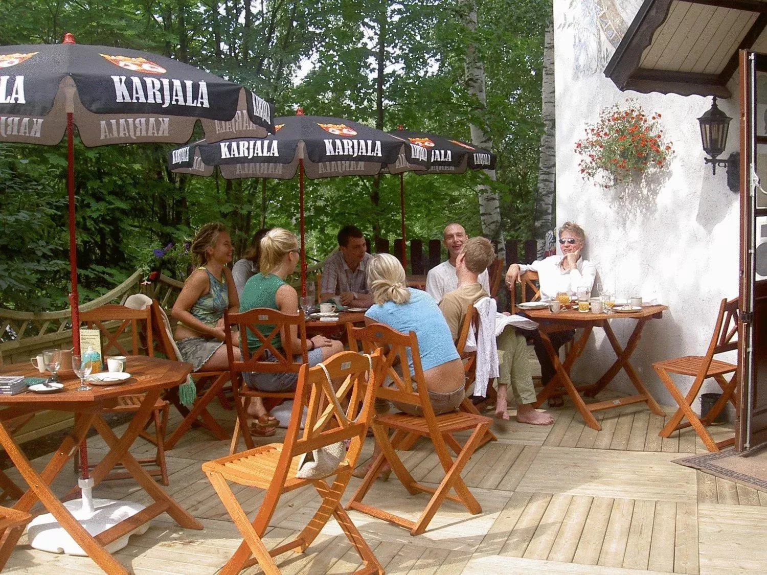 Patio in Cronin's Guesthouse Bed & Breakfast