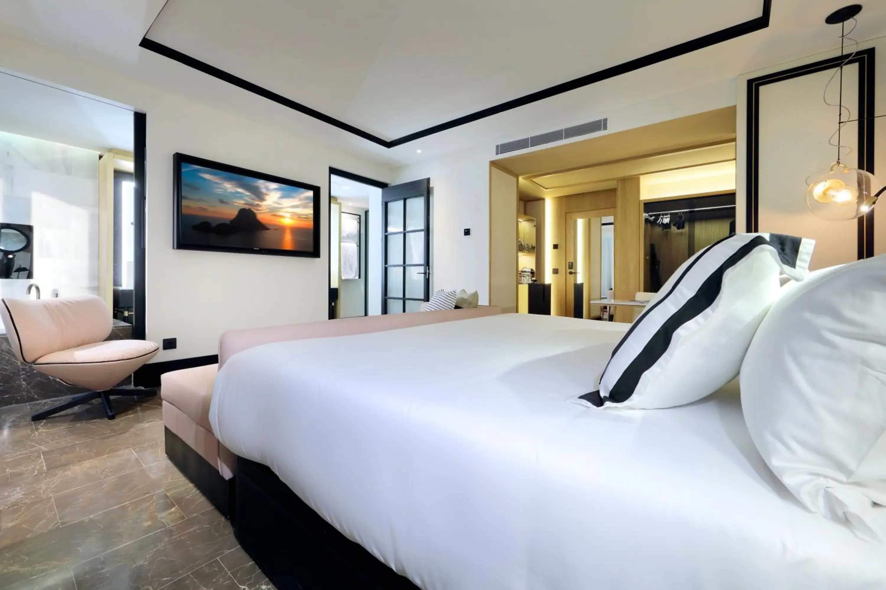 Bed in Bless Hotel Ibiza - The Leading Hotels of The World