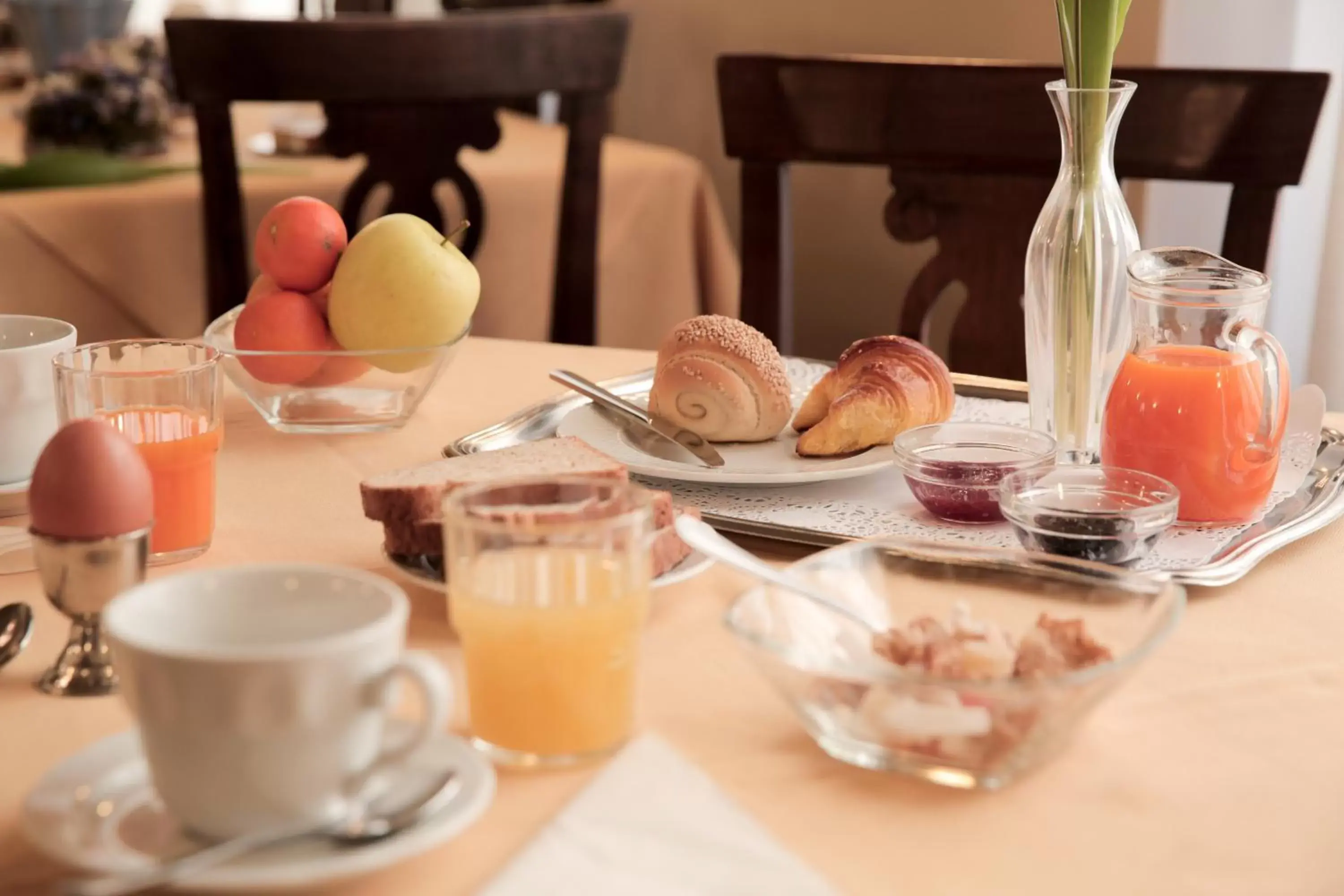 Buffet breakfast in Hotel Villa Liana