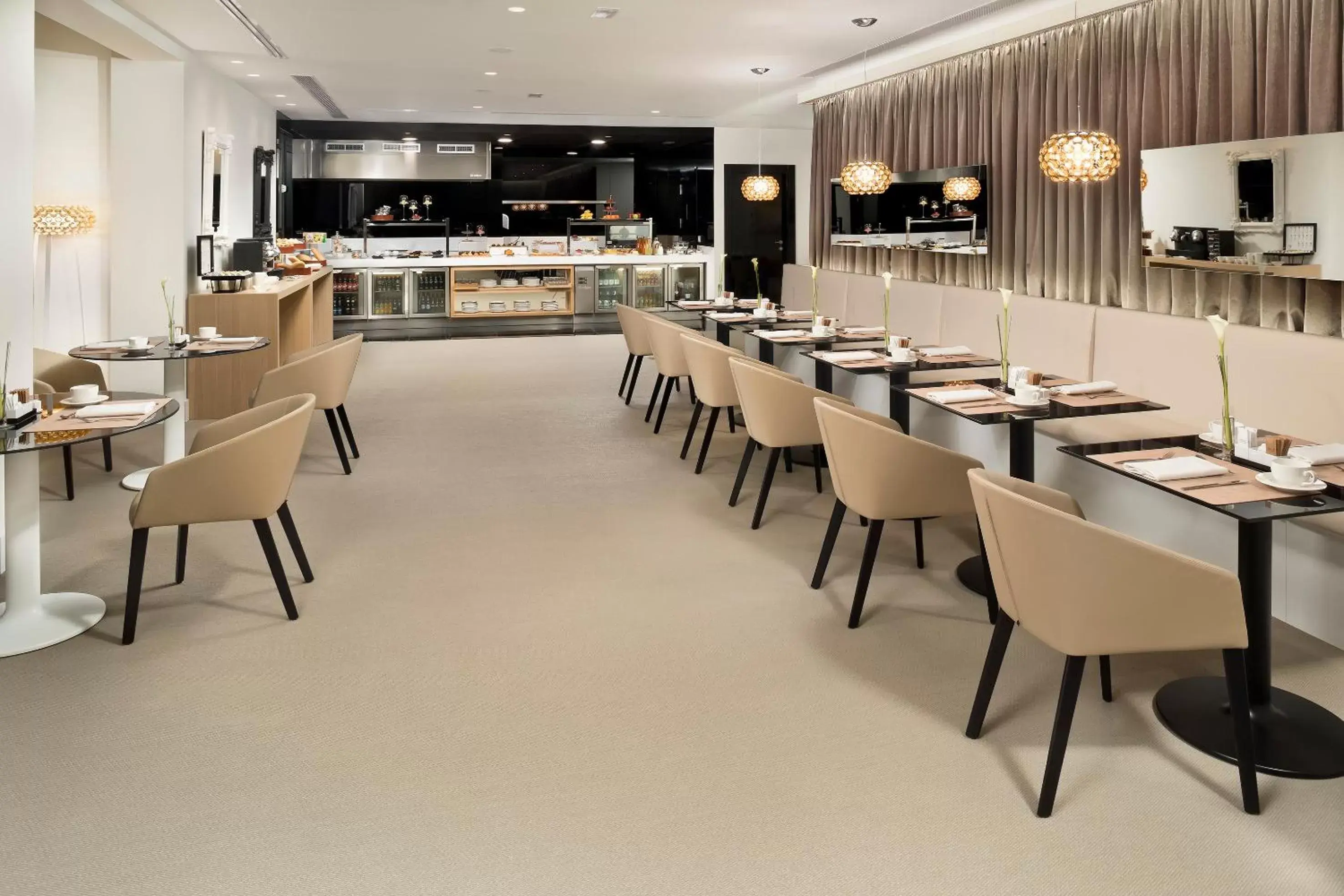 Area and facilities, Restaurant/Places to Eat in Melia Madrid Serrano