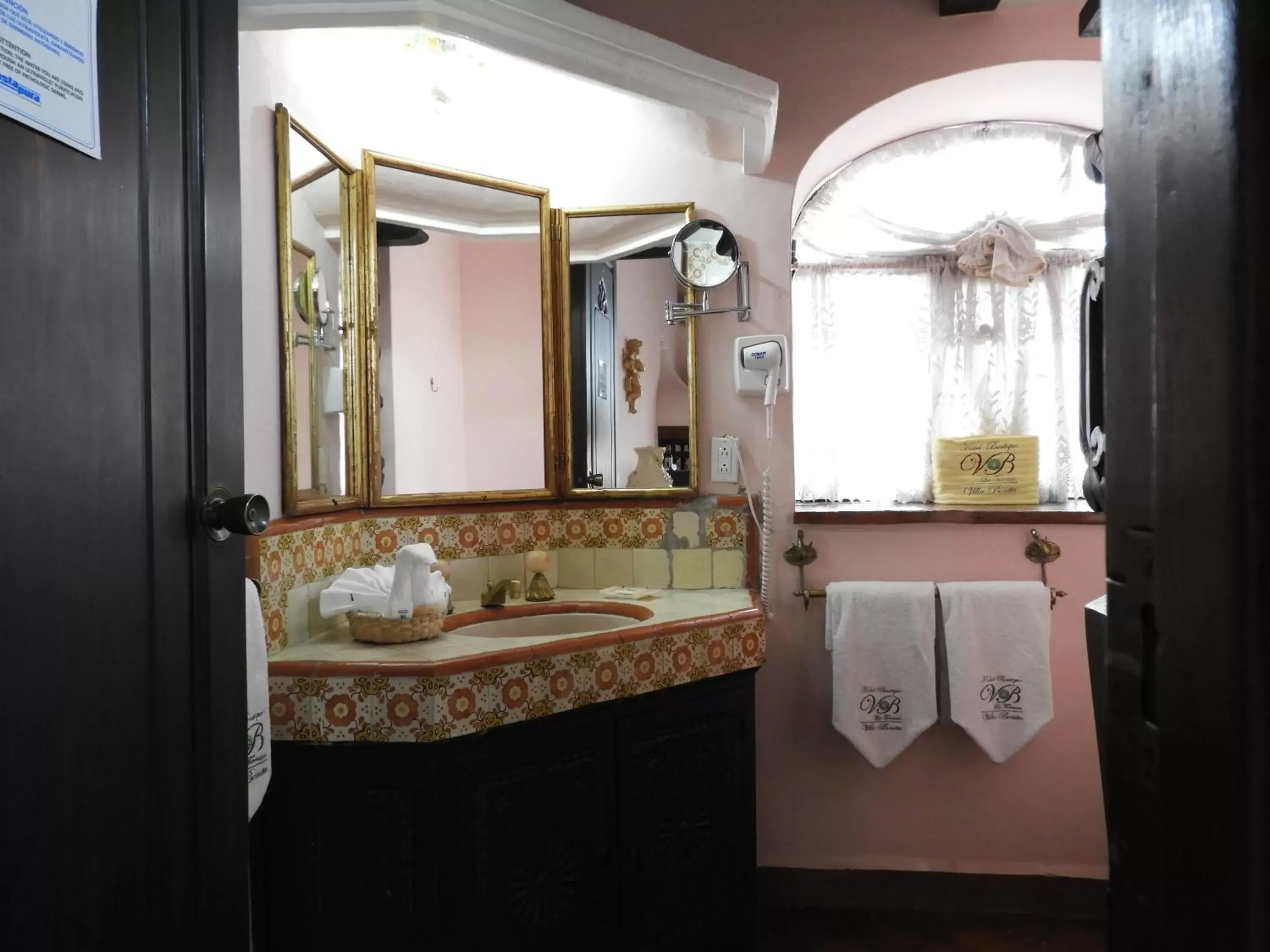 Bathroom in Villa Bonita Les Terrasses