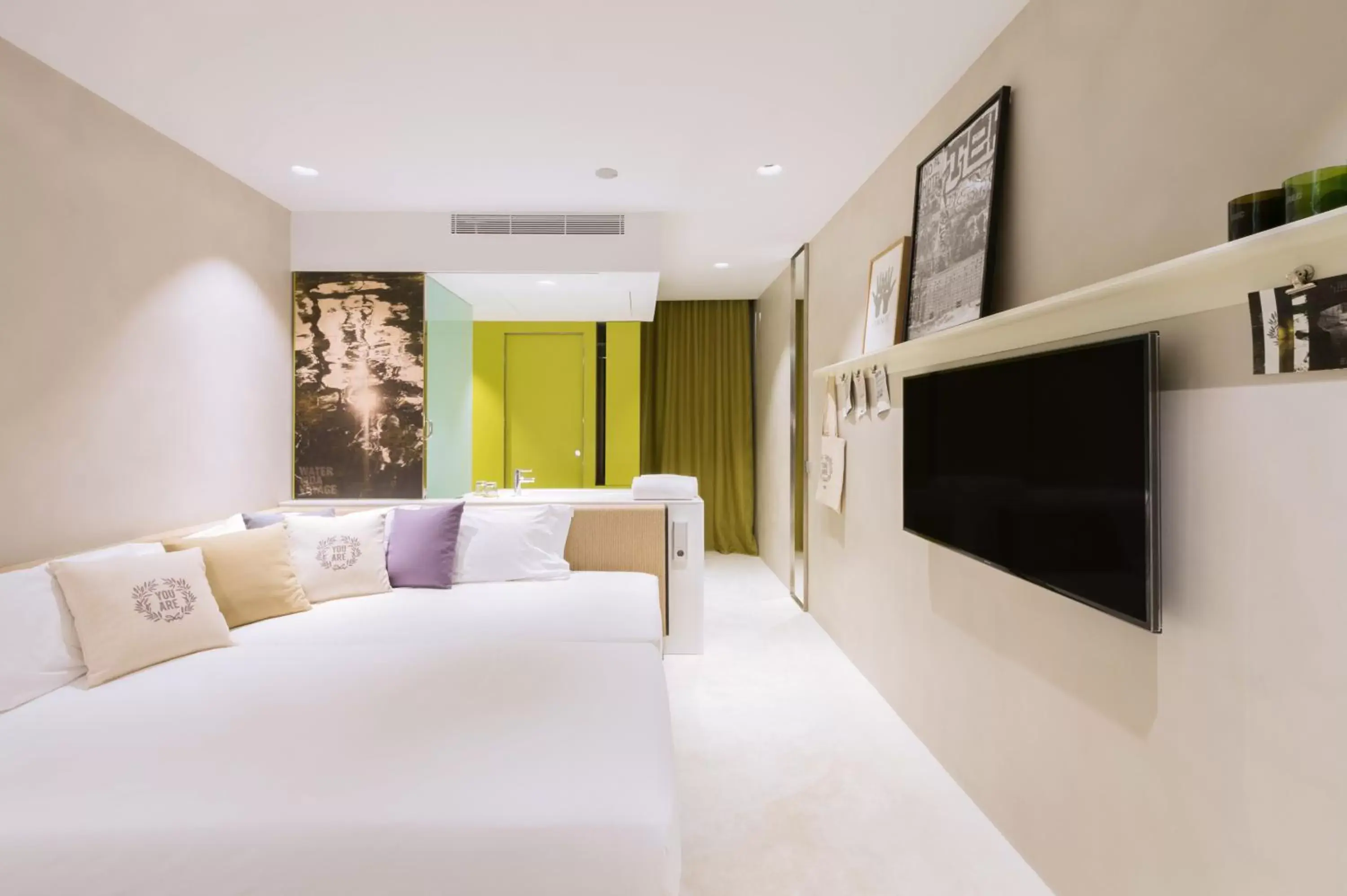 Bedroom, TV/Entertainment Center in Hotel Rec Barcelona - Adults Only