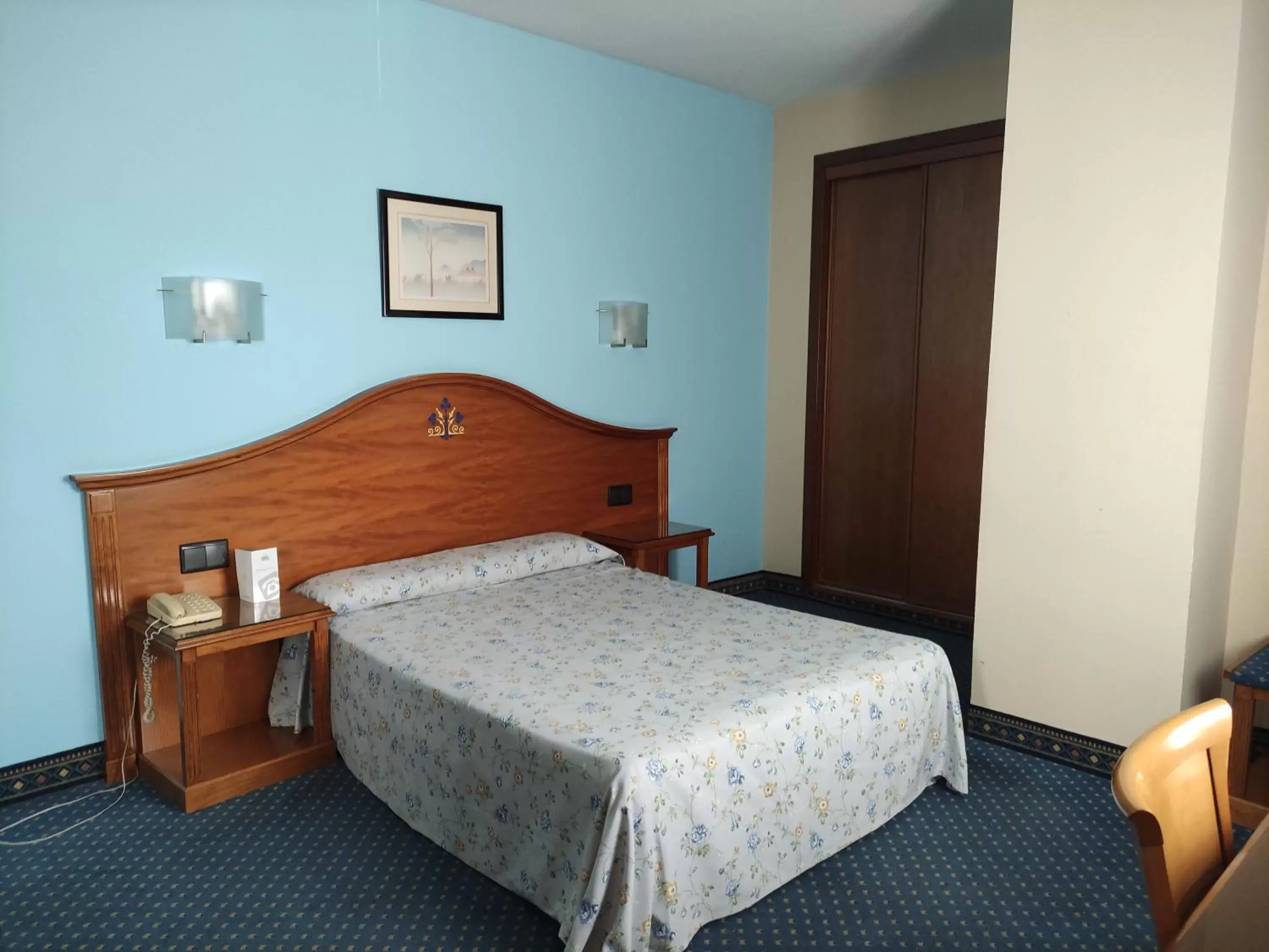 Photo of the whole room, Bed in Hotel Ébora by Vivere Stays Photo of the whole room, Bed in Hotel Ébora by Vivere Stays