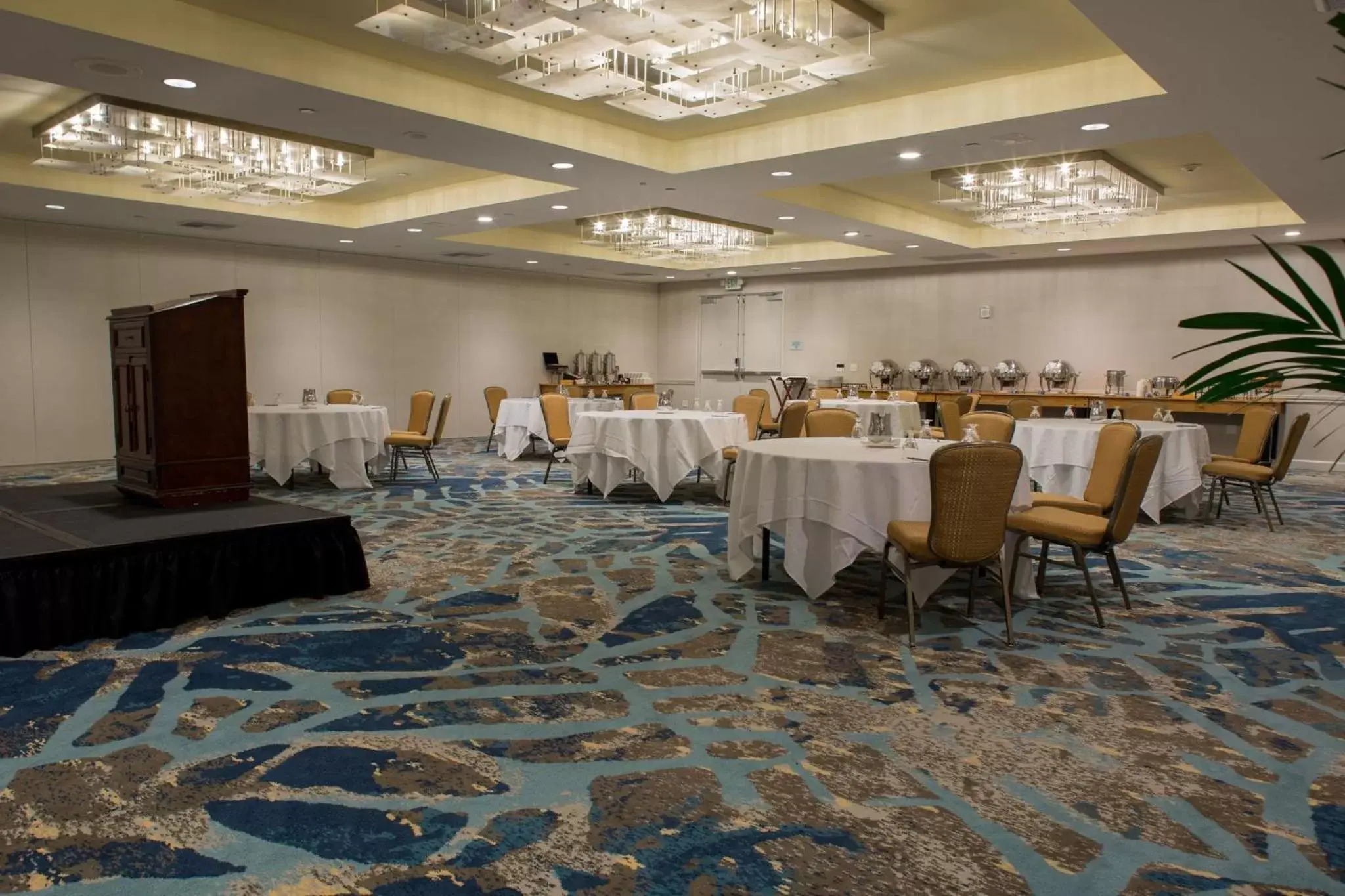 Meeting/conference room, Banquet Facilities in Crowne Plaza Hotel Ventura Beach, an IHG Hotel