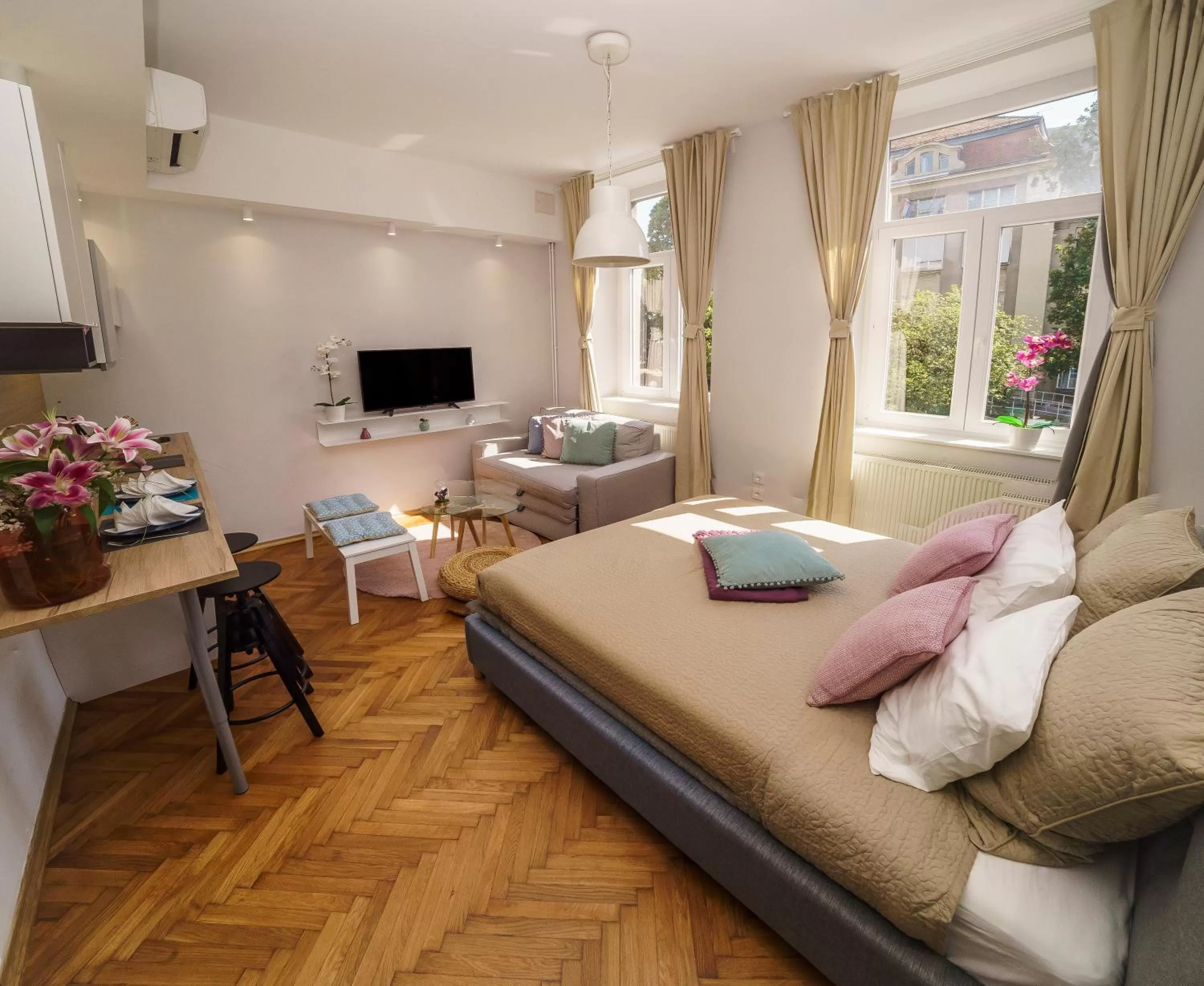 Photo of the whole room in Doma Zagreb Aparthotel