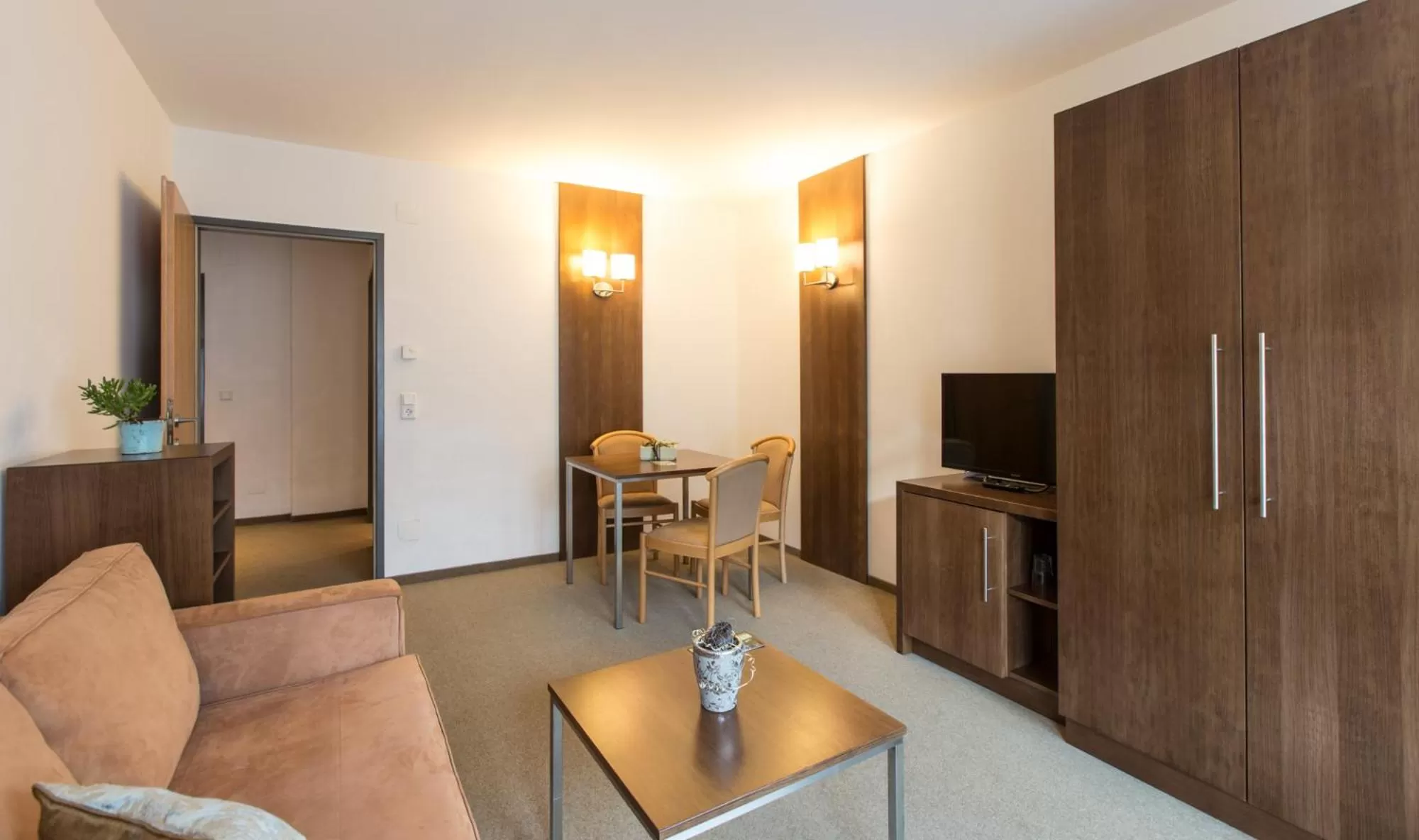 TV and multimedia in ACTIVE by Leitner's