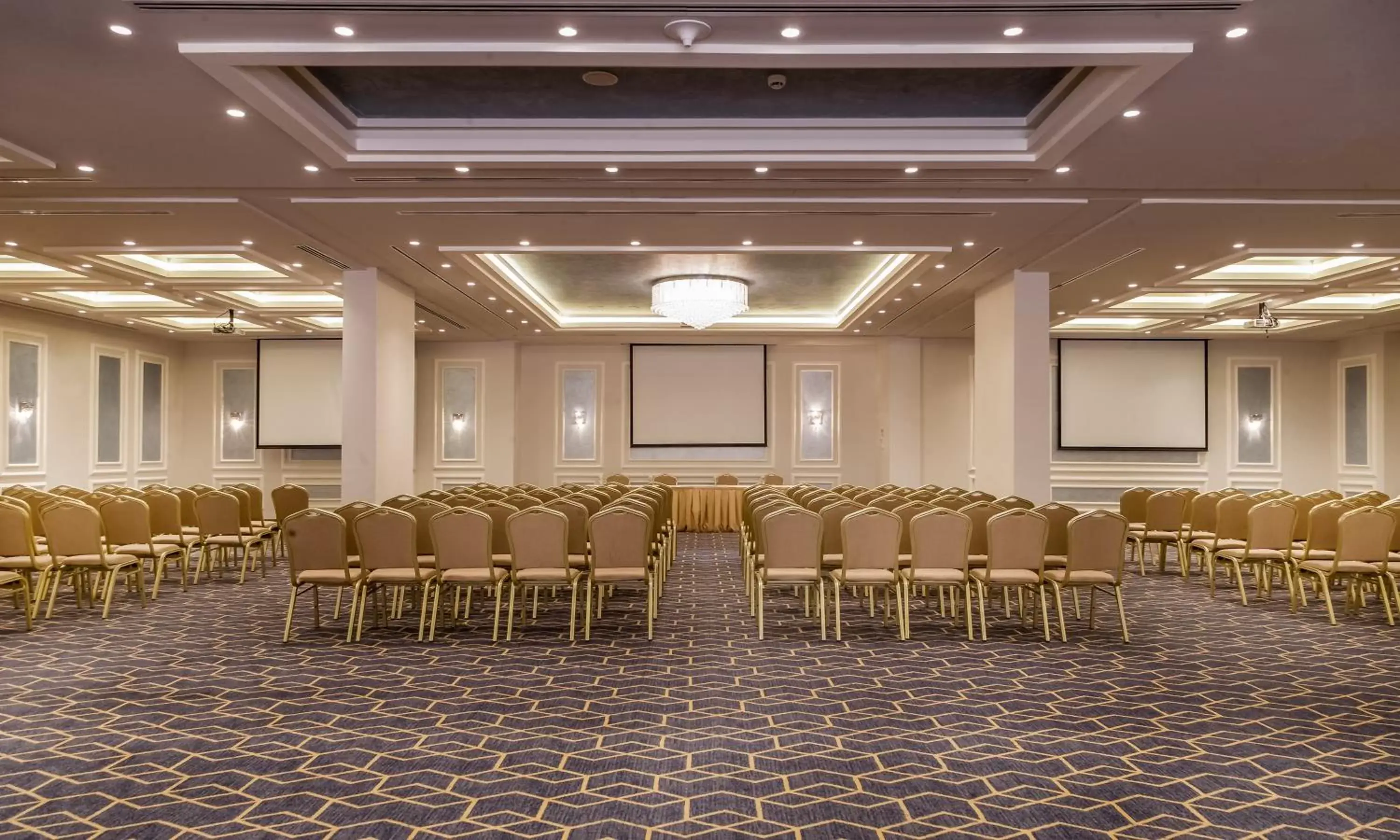 Business facilities in Gerasa Hotel