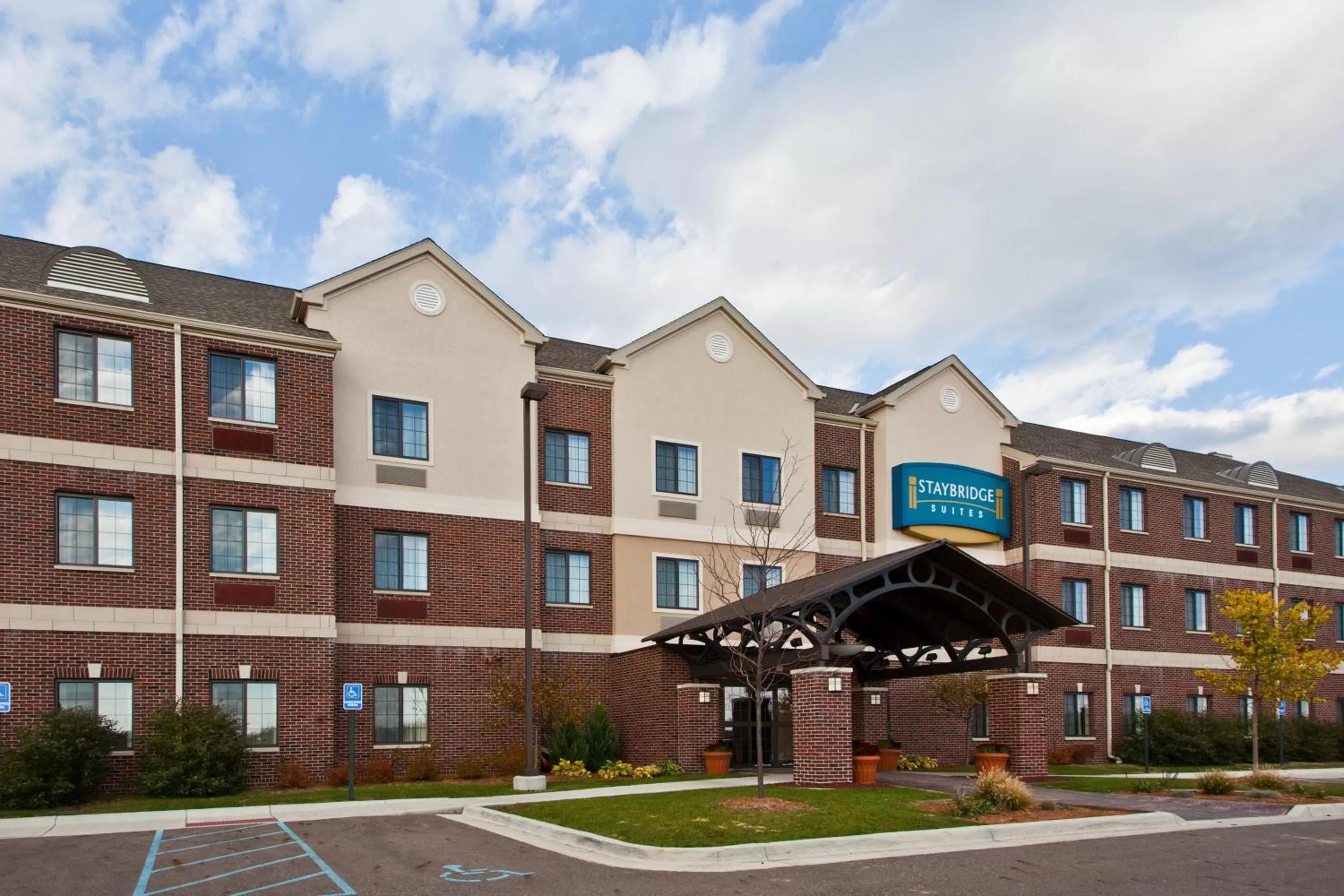 Property building in Staybridge Suites Lansing-Okemos by IHG