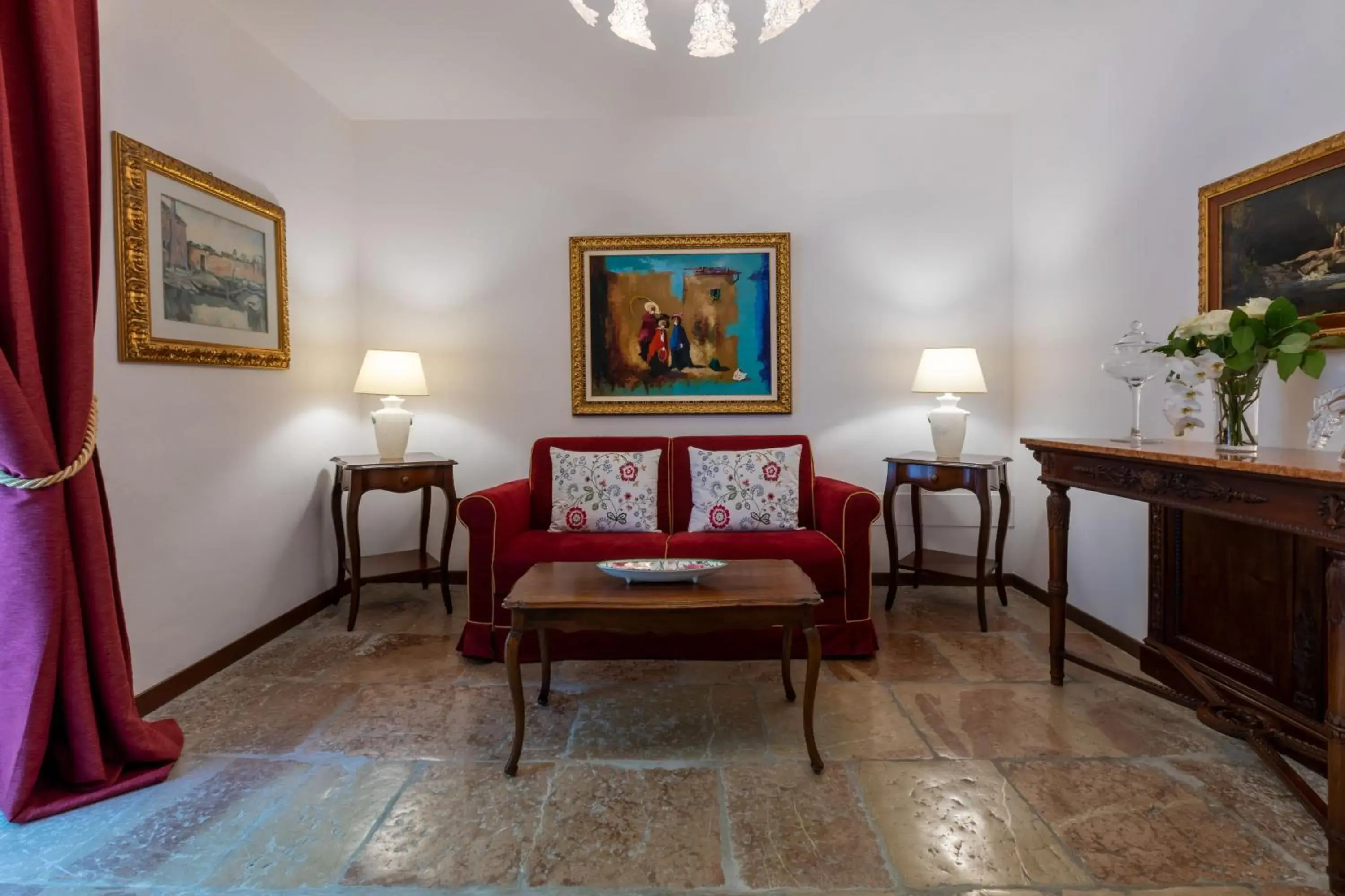 Bedroom, Seating Area in Boutique Hotel Villa Sostaga