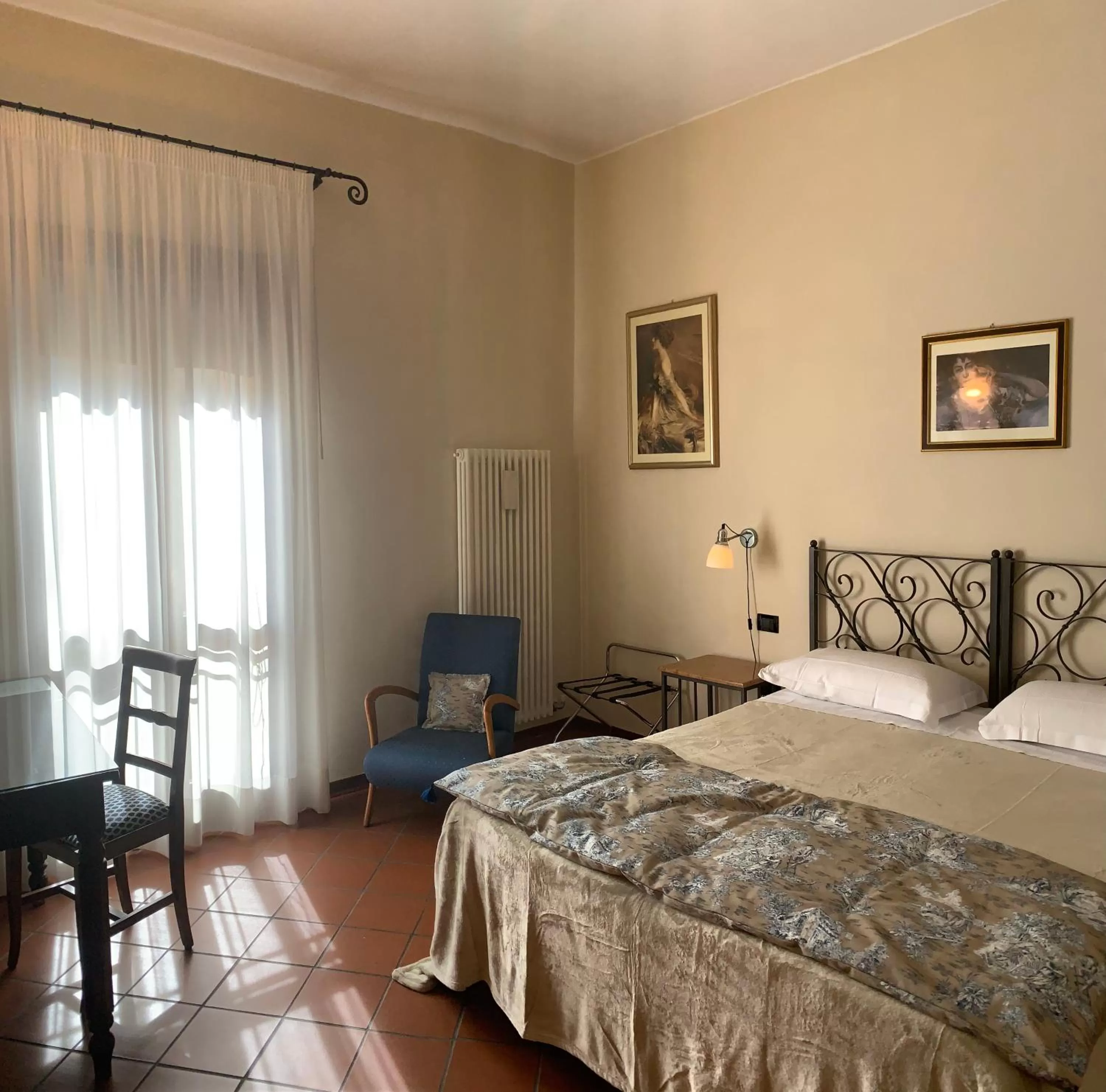 Photo of the whole room, Bed in Hotel De Prati