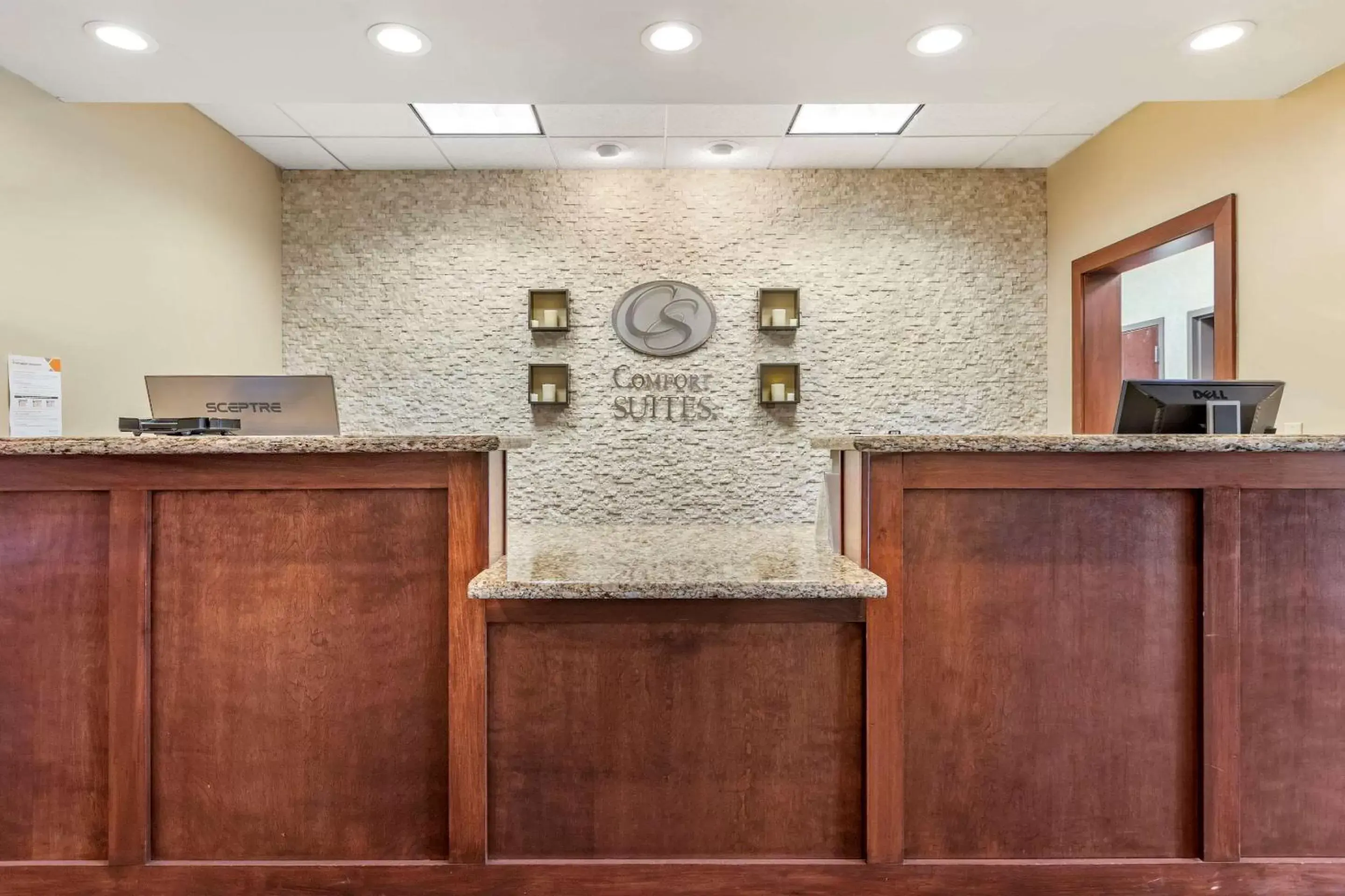 Lobby or reception in Comfort Suites Grand Rapids North Lobby or reception in Comfort Suites Grand Rapids North