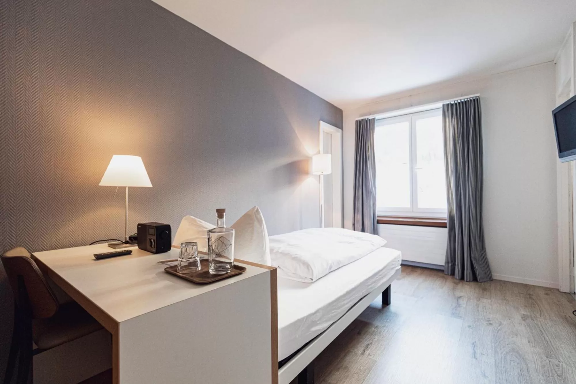 Photo of the whole room, Bed in Kurhaus Lenzerheide