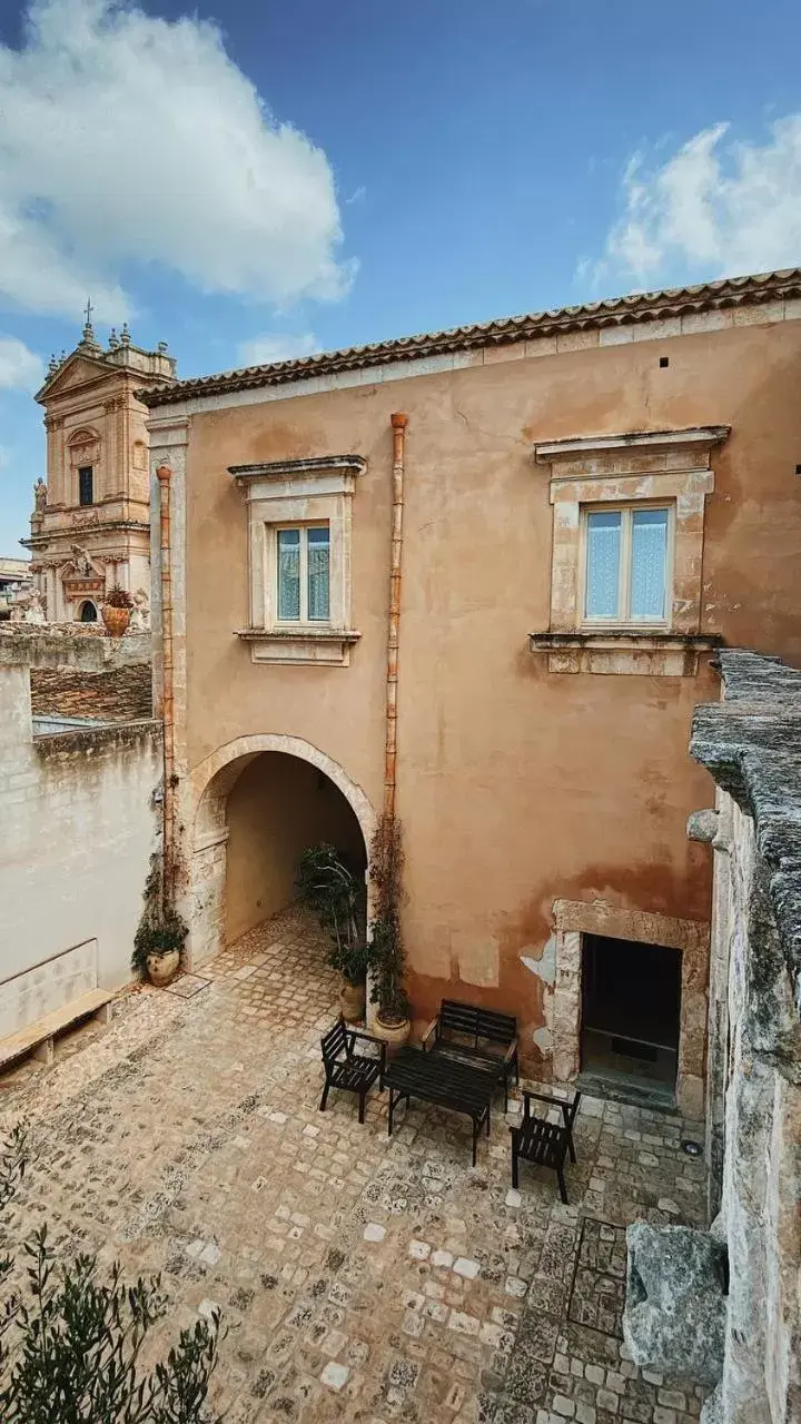 Balcony/Terrace, Property Building in Palazzo Gambuzza