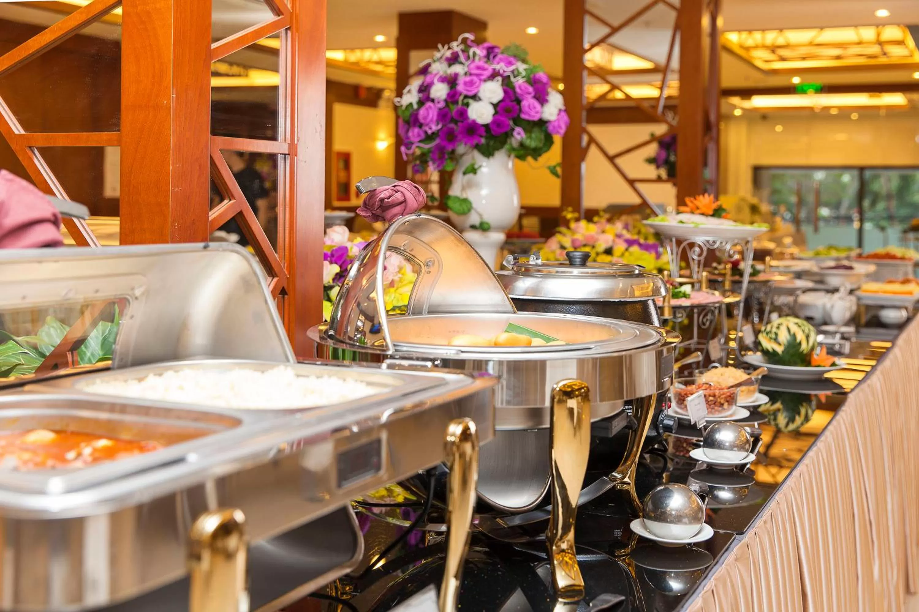 Restaurant/places to eat in Vien Dong Hotel - Near Bui Vien Walking Street