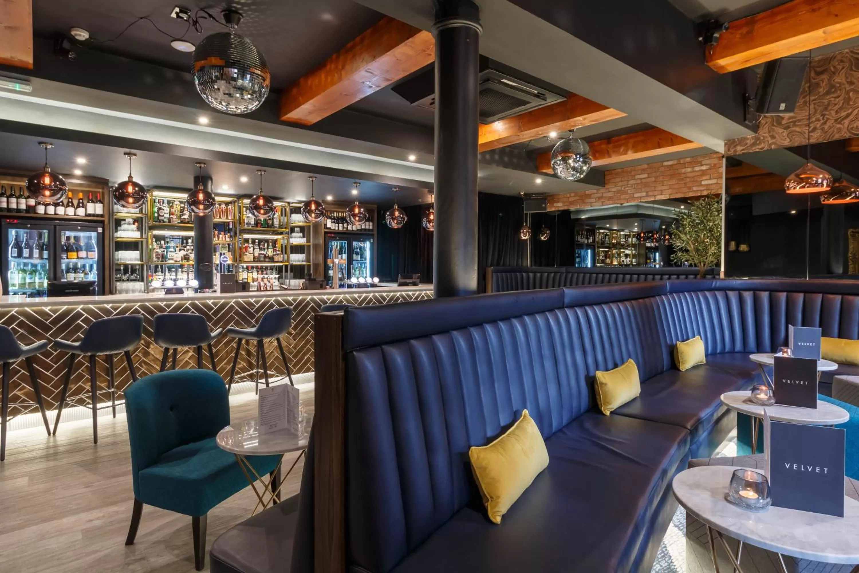 Lounge or bar in Velvet Hotel Manchester, WorldHotels Crafted