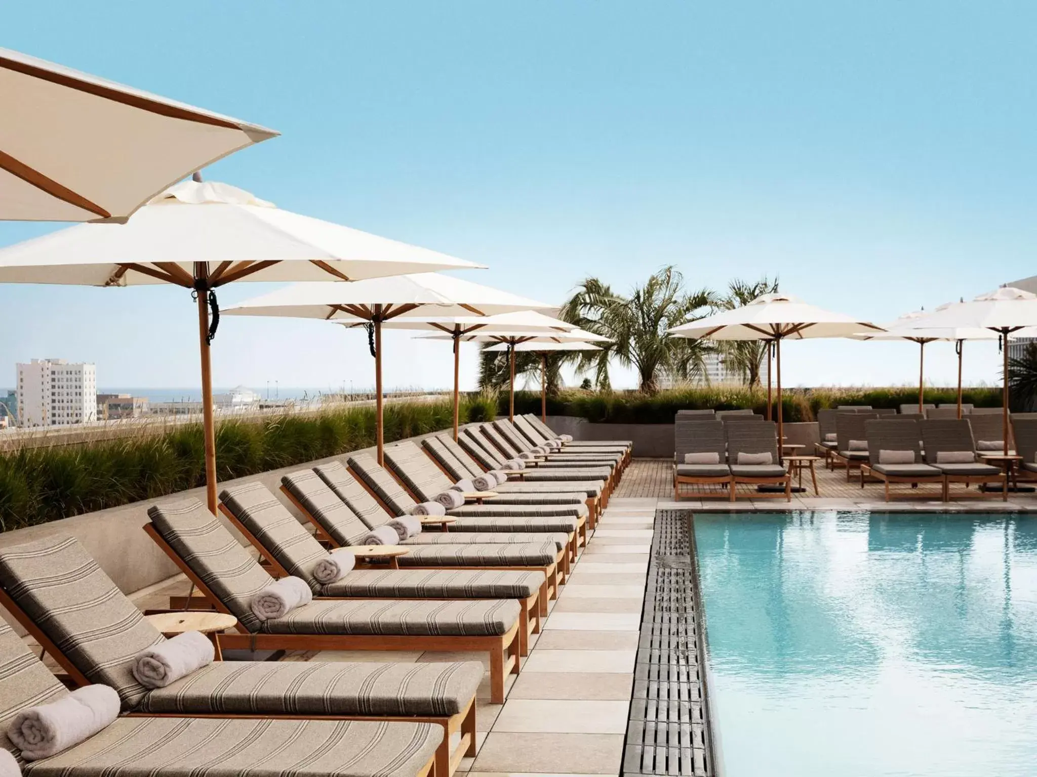 Patio, Swimming Pool in Santa Monica Proper Hotel, a Member of Design Hotels