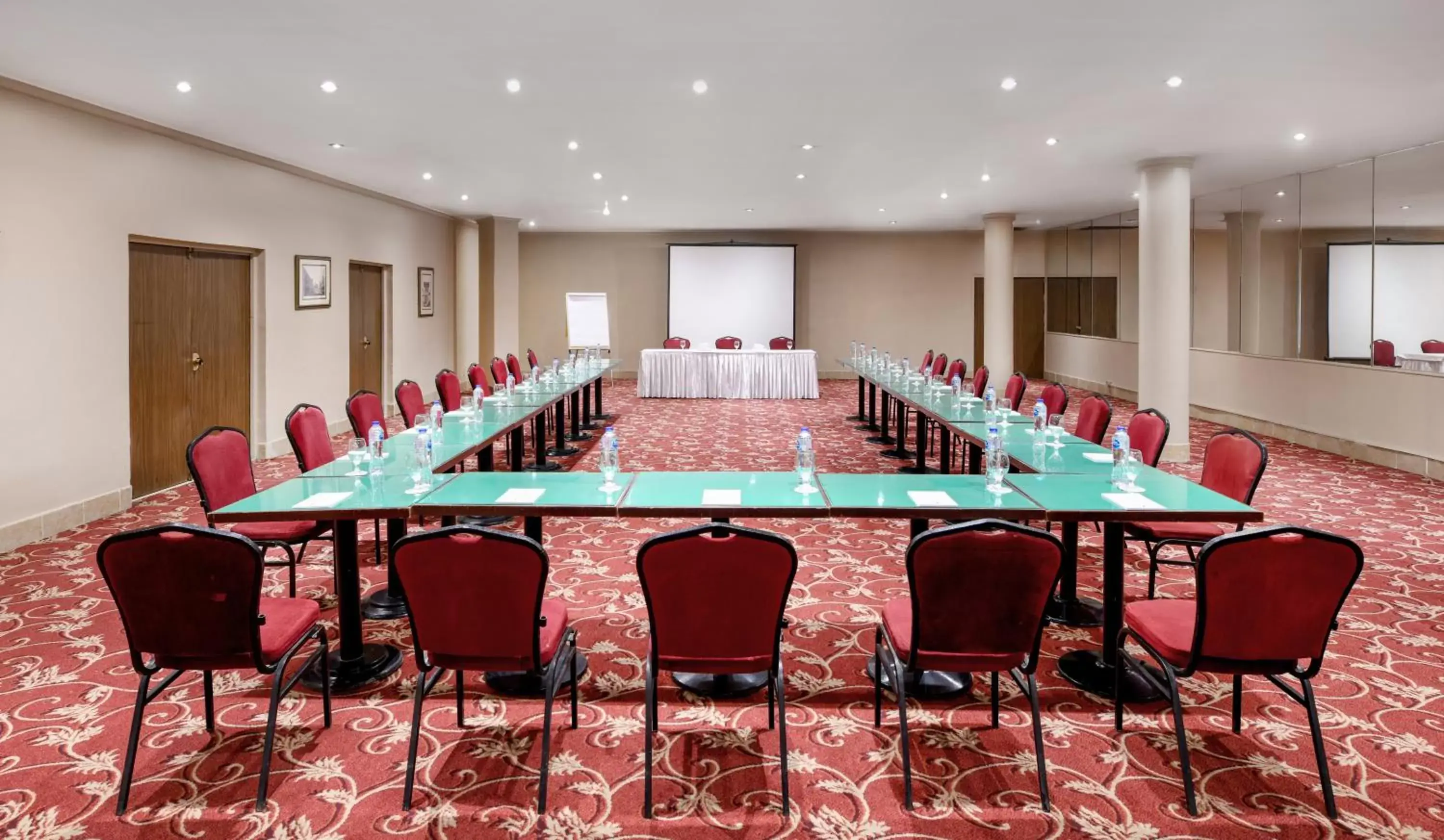 Business facilities in Iberotel Luxor