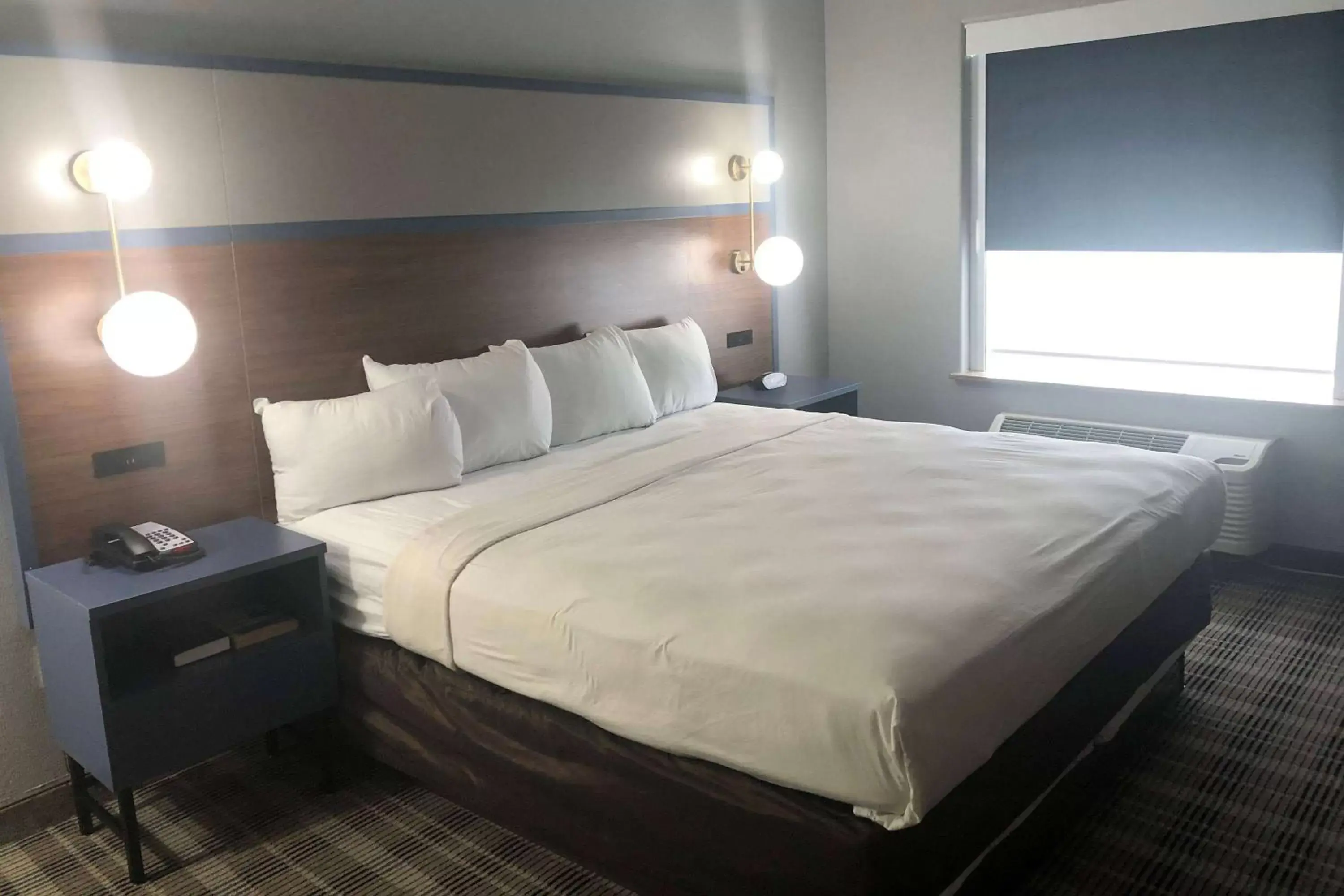 Photo of the whole room, Bed in AmericInn by Wyndham New Braunfels