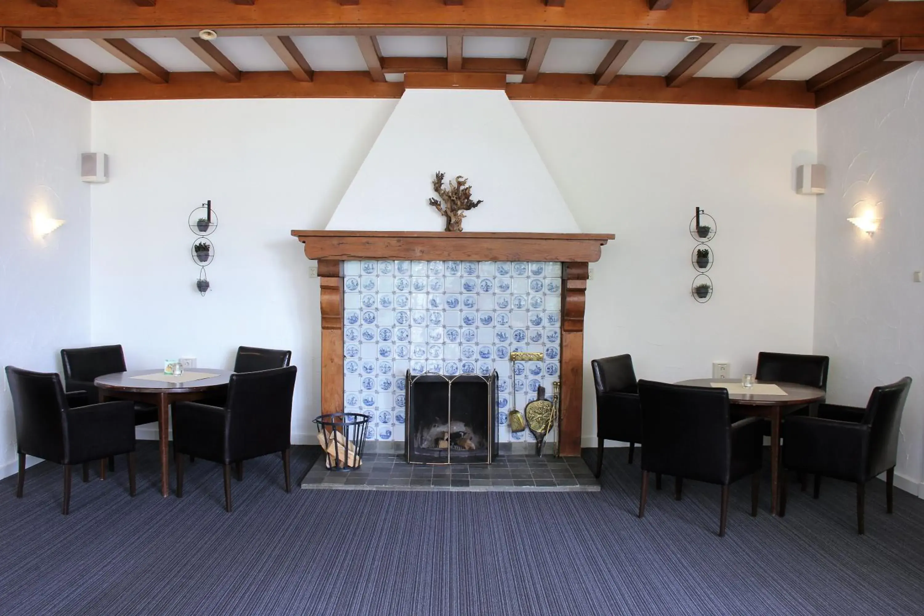 Lobby or reception, Dining Area in Hotel Wyllandrie