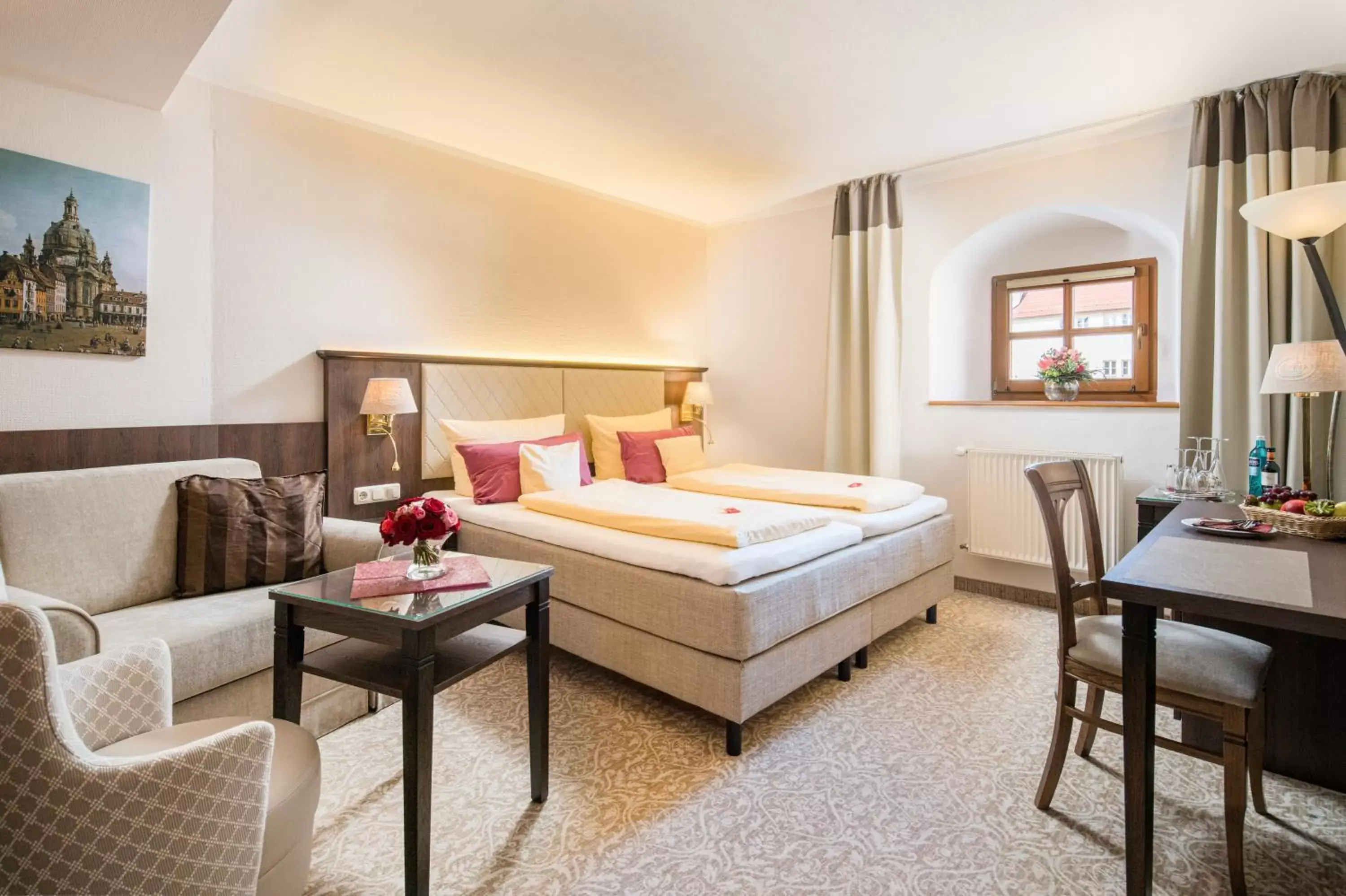 Staff, Bed in Schlosshotel Klaffenbach Staff, Bed in Schlosshotel Klaffenbach