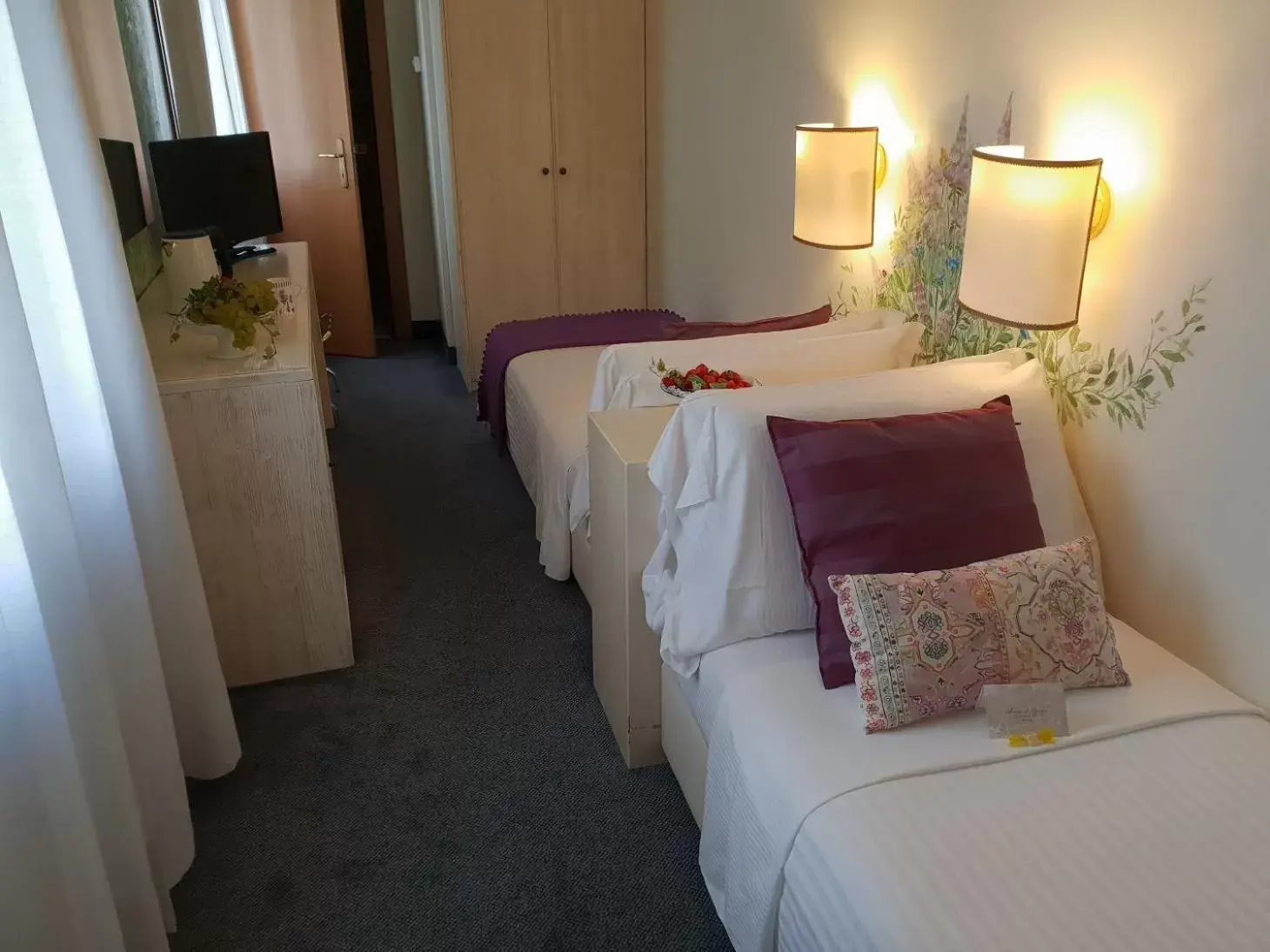 Economy Twin Room in Albergo Al Moretto Economy Twin Room in Albergo Al Moretto