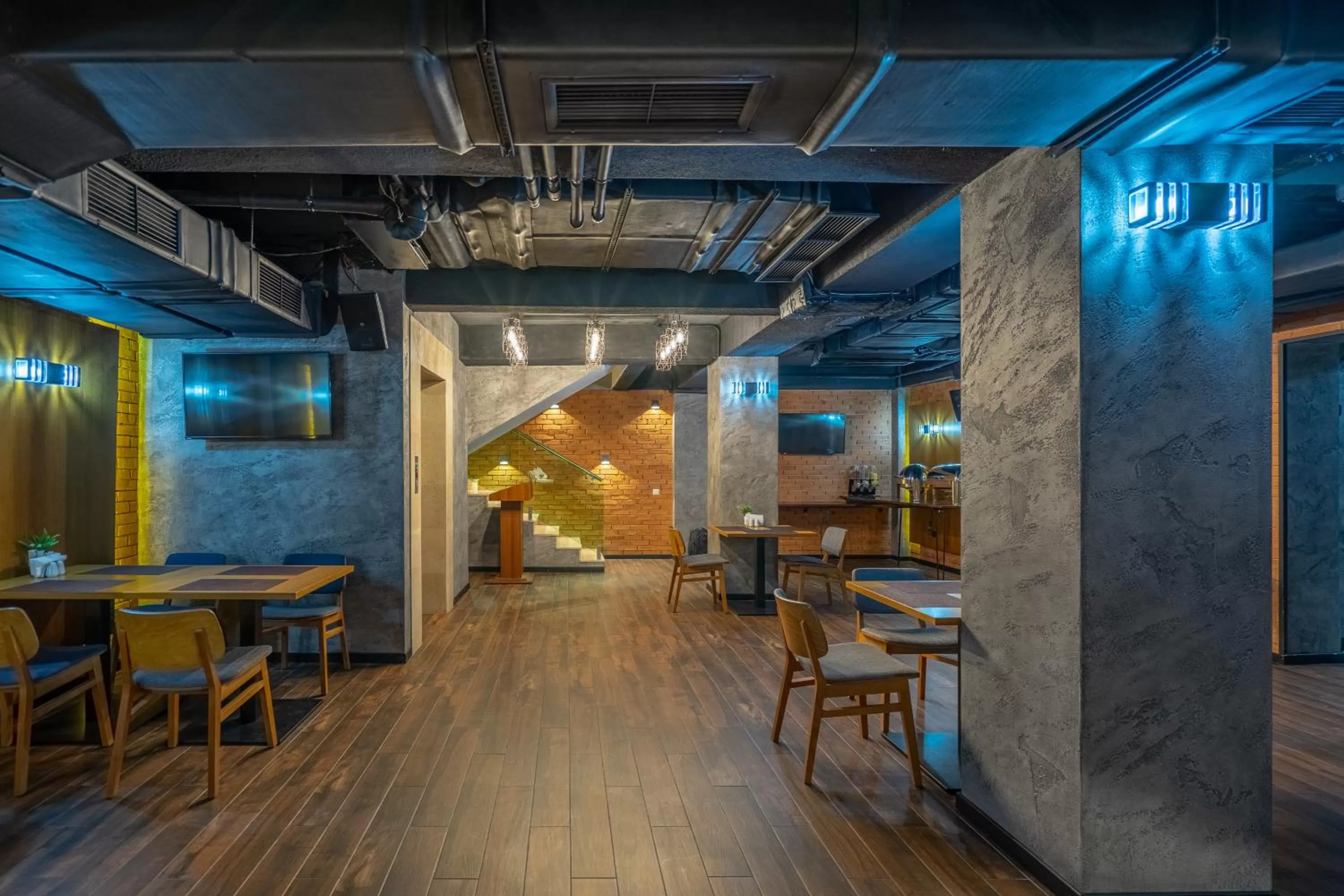 Restaurant/places to eat in Hotel Atlas Abashidze