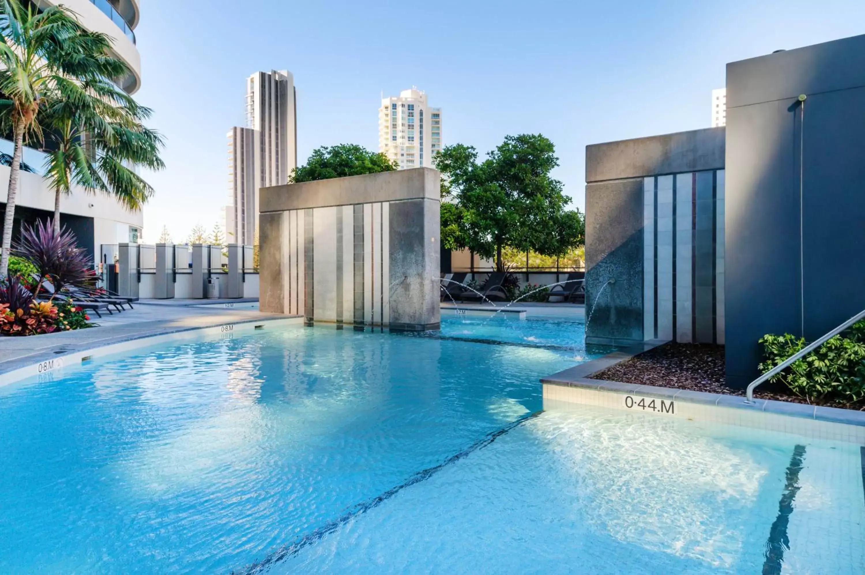 Property building, Swimming Pool in Peppers Broadbeach