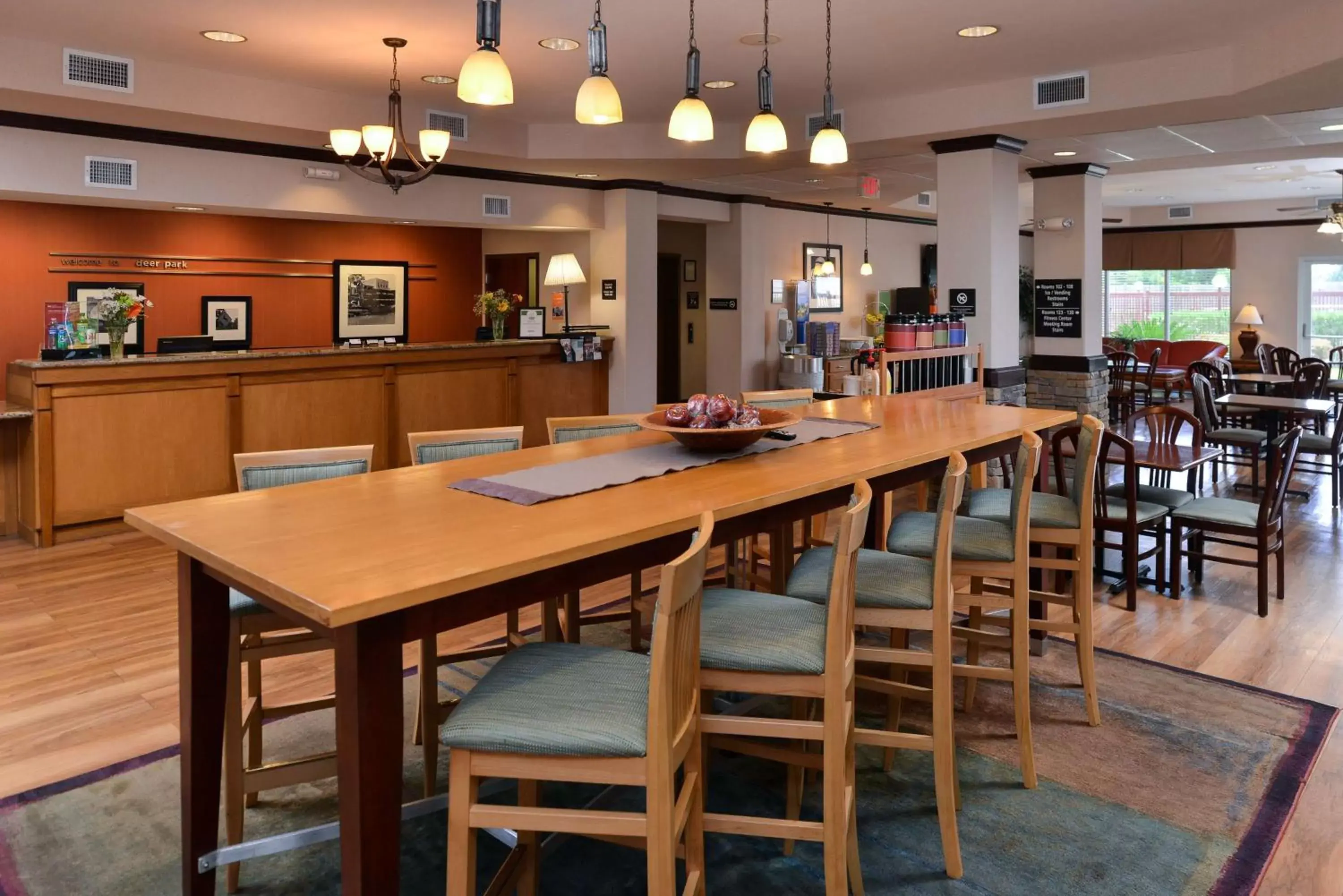Restaurant/Places to Eat in Hampton Inn Houston-Deer Park Ship Area