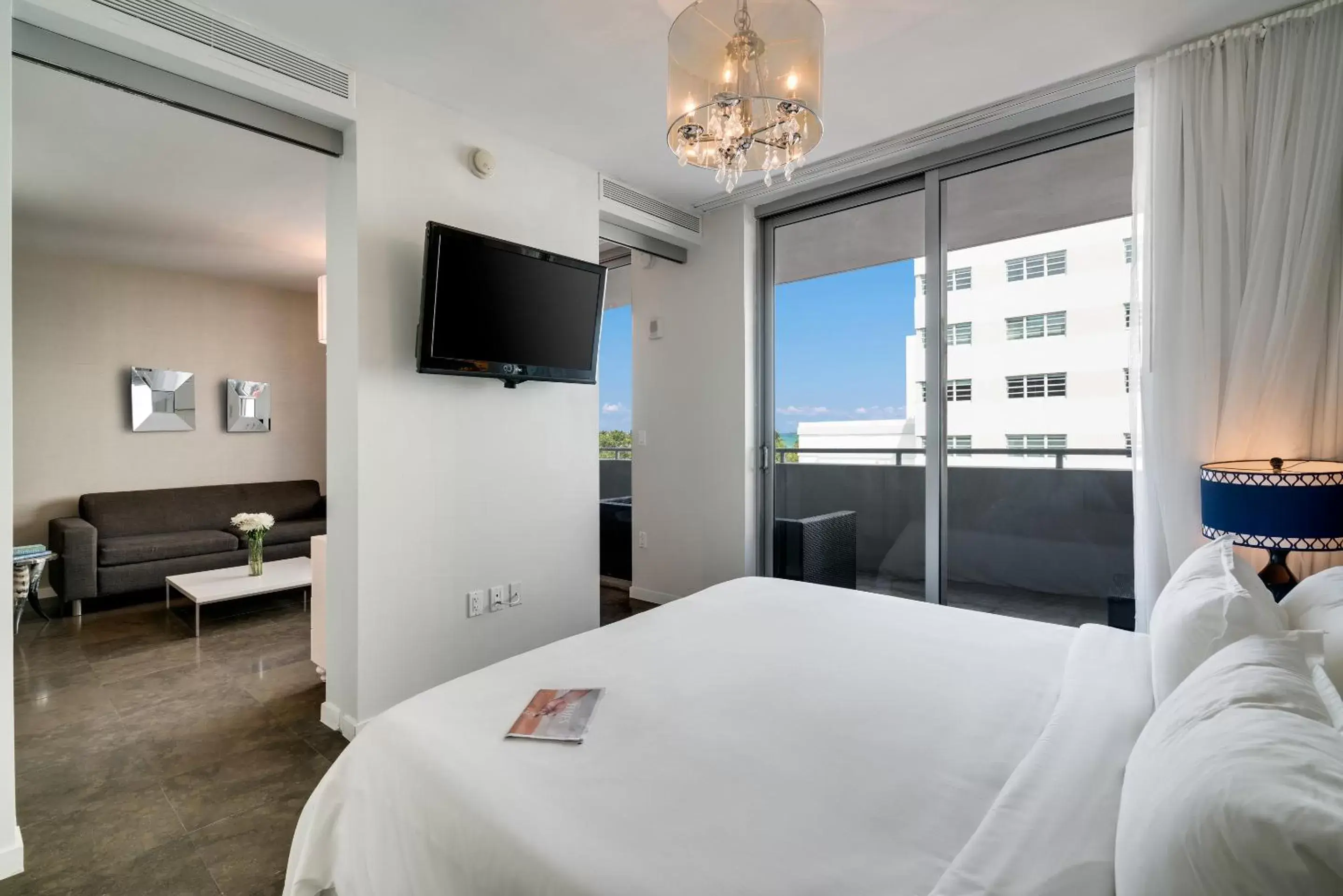 Bedroom, Bed in Boulan South Beach