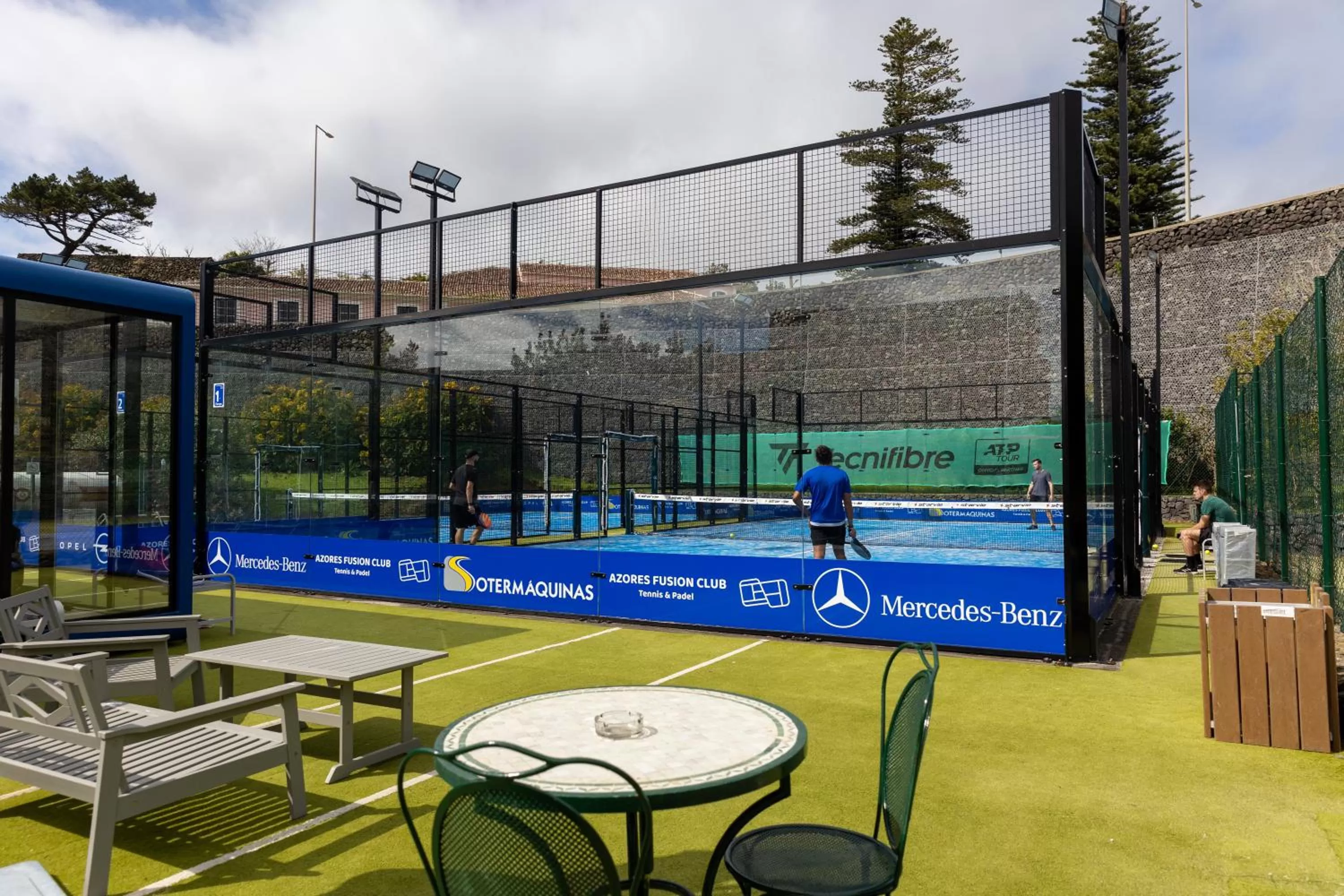 Tennis court in Terceira Mar Hotel