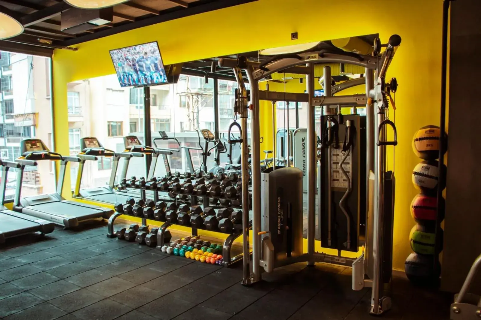 Fitness Center/Facilities in Akol Hotel