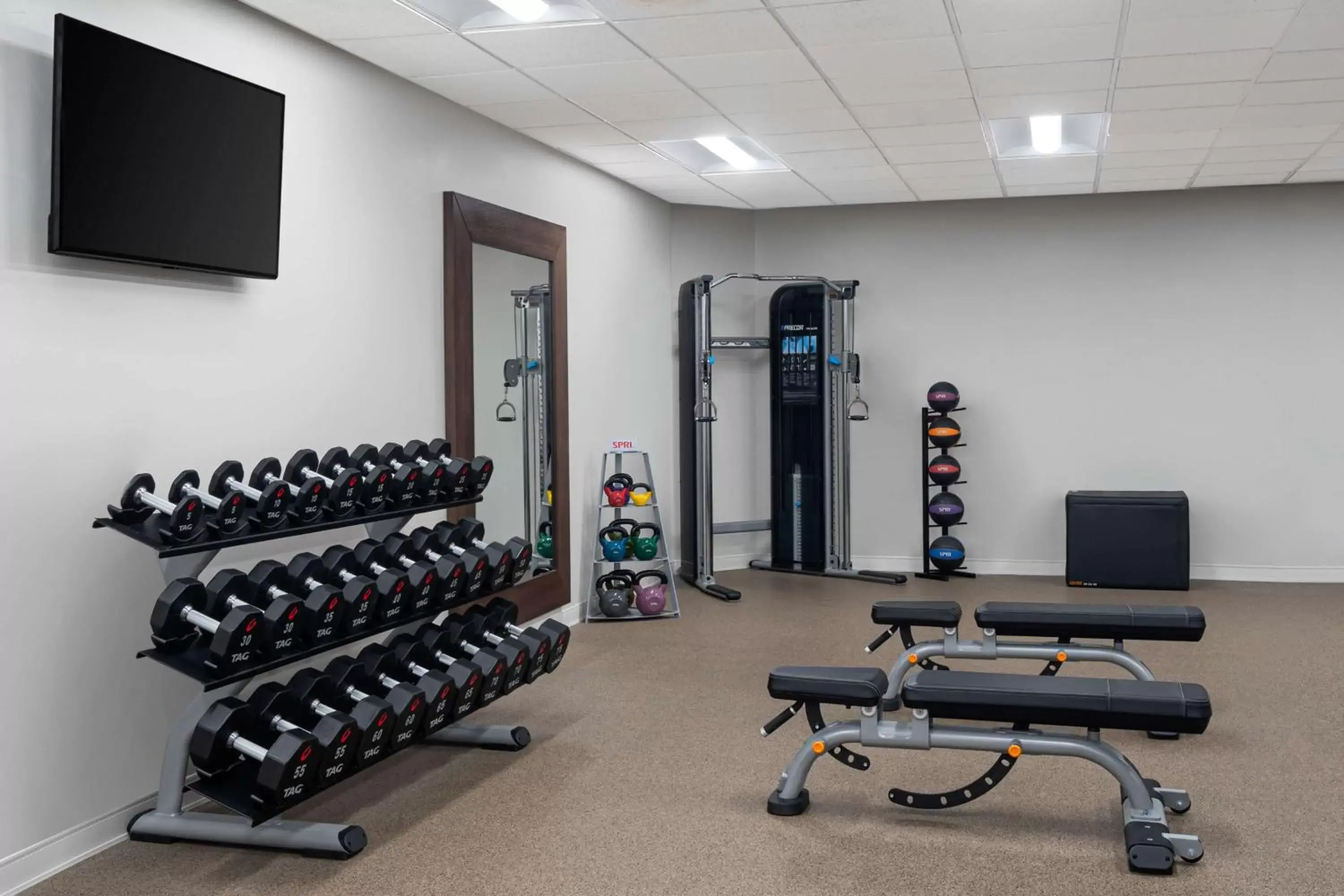 Fitness centre/facilities in Hilton Indianapolis Hotel & Suites Fitness centre/facilities in Hilton Indianapolis Hotel & Suites
