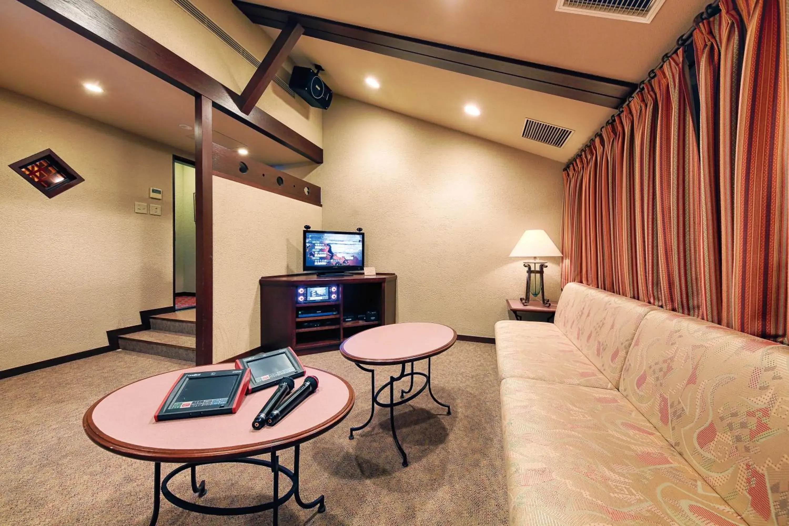 Karaoke, Seating Area in Sun Members Hirugano Hotel