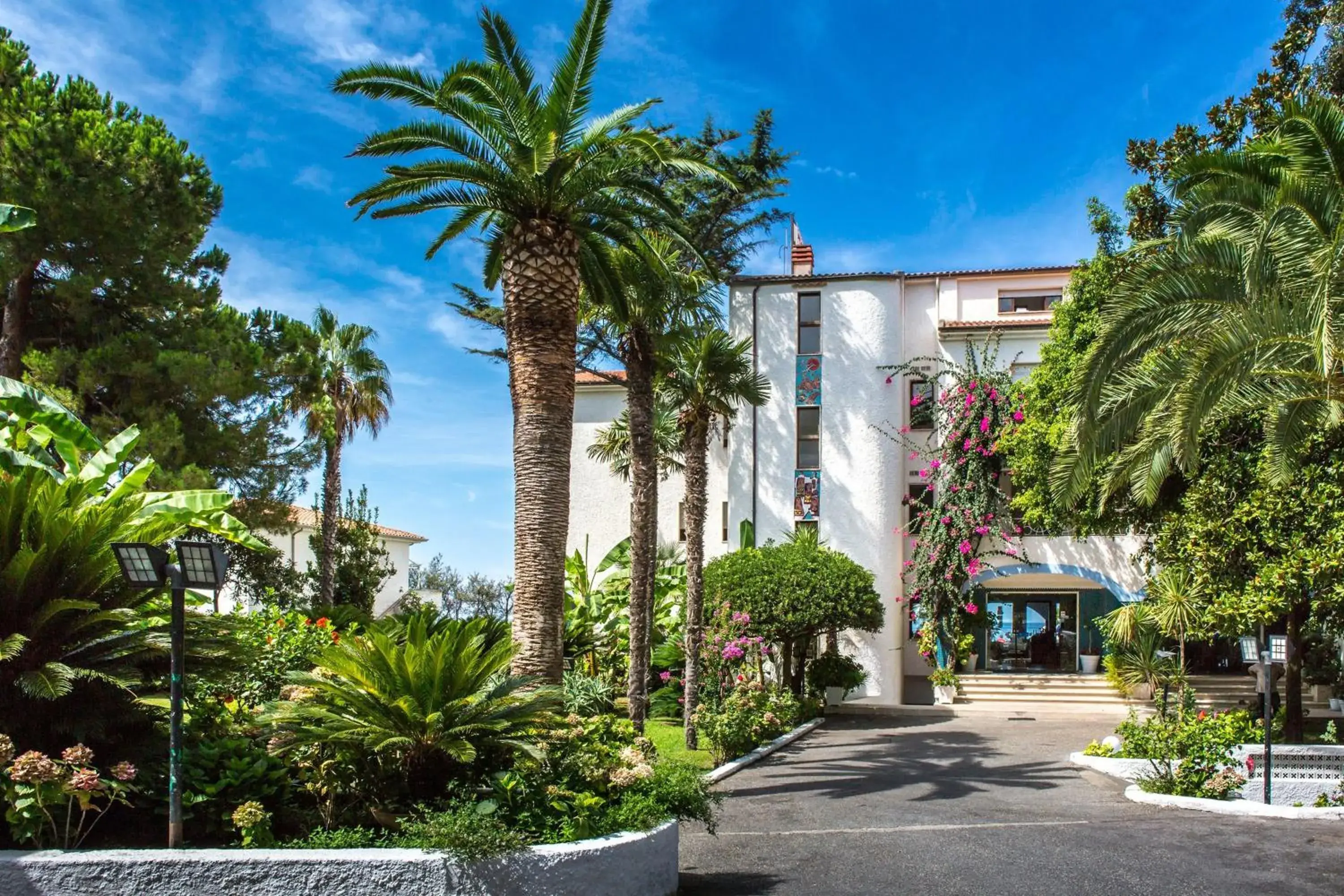 Facade/entrance, Property Building in Hotel Poseidon