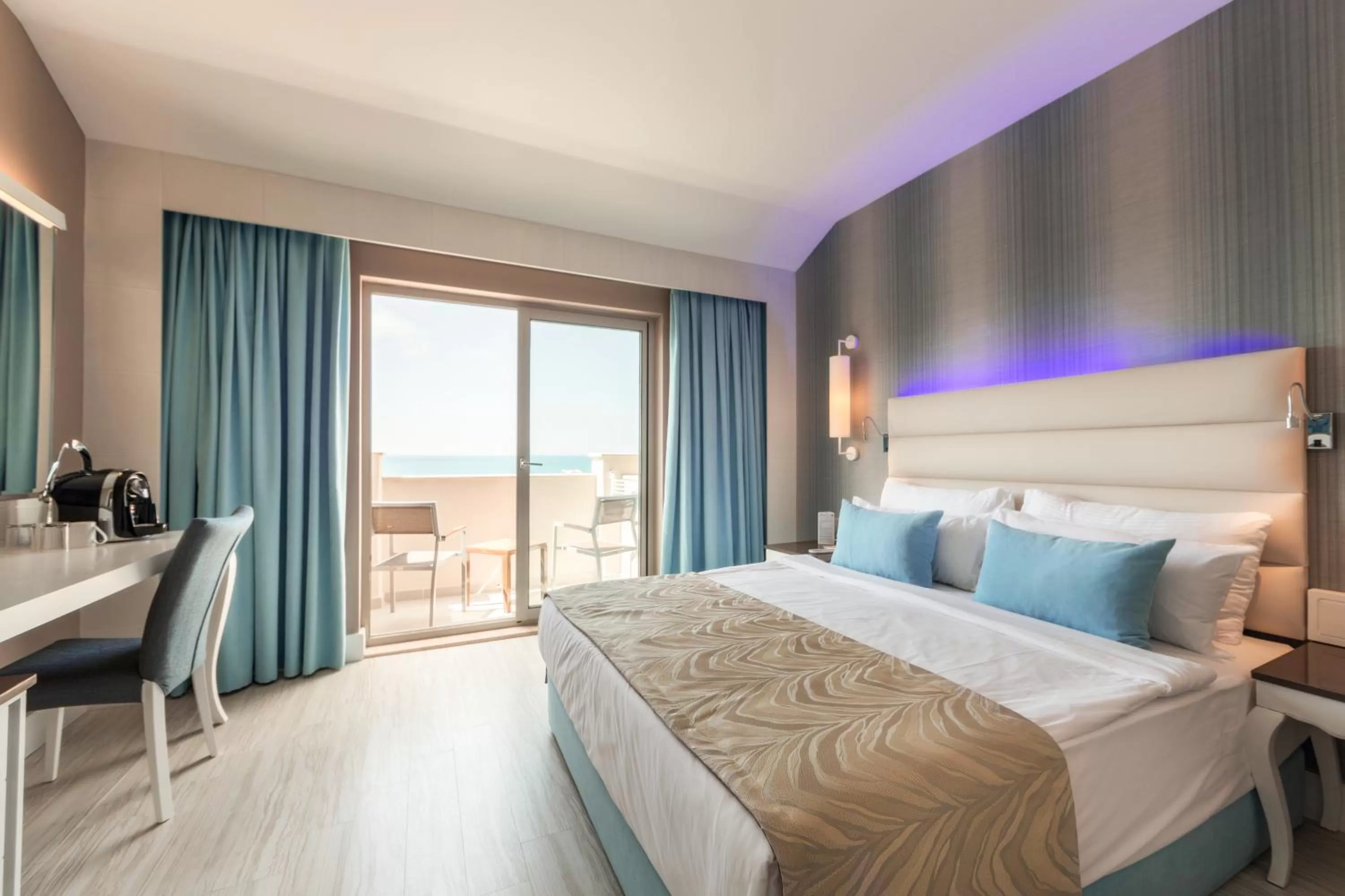 Bed in TUI MAGIC LIFE Masmavi