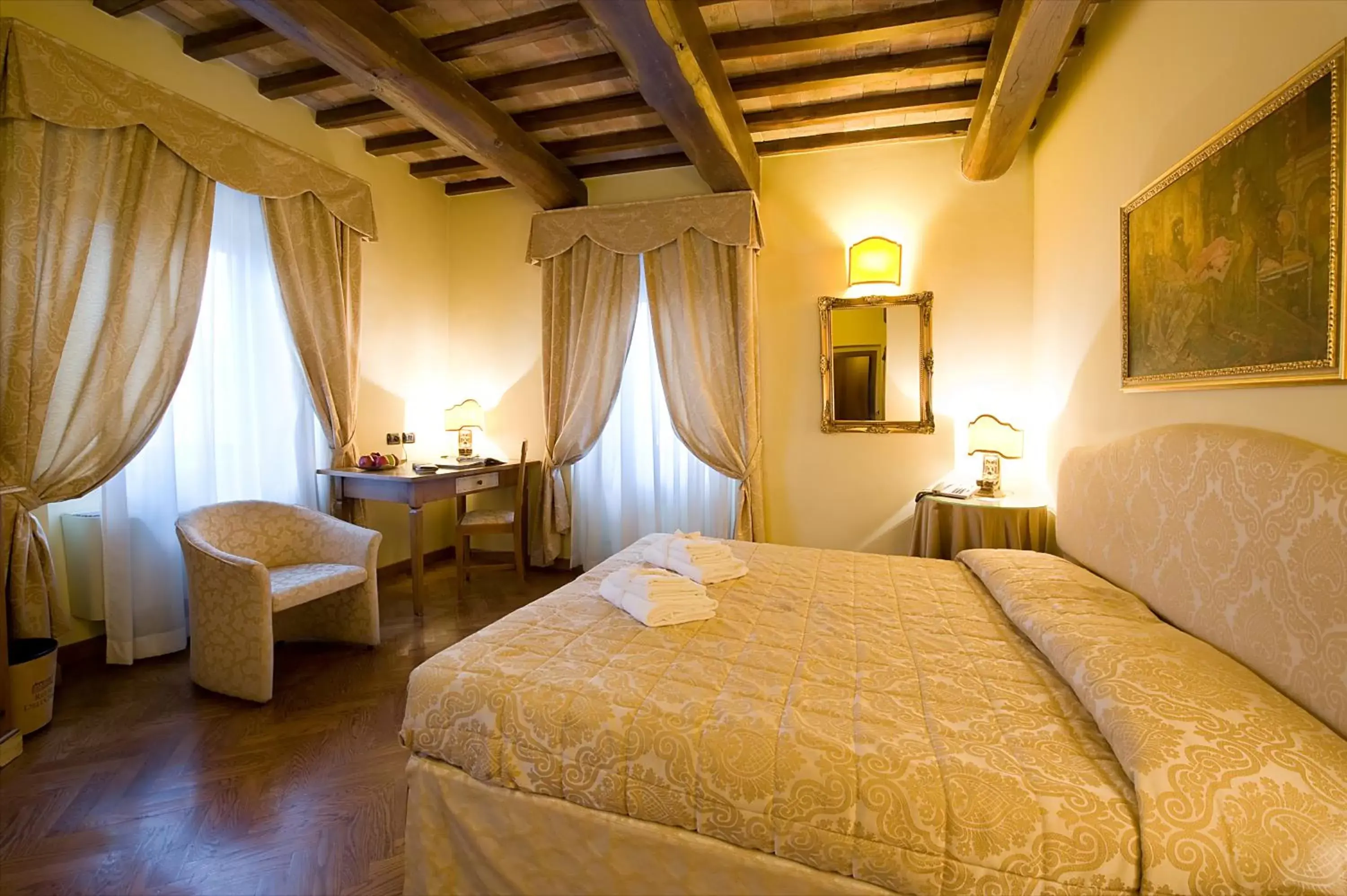 Double or Twin Room in Relais dell'Olmo Double or Twin Room in Relais dell'Olmo