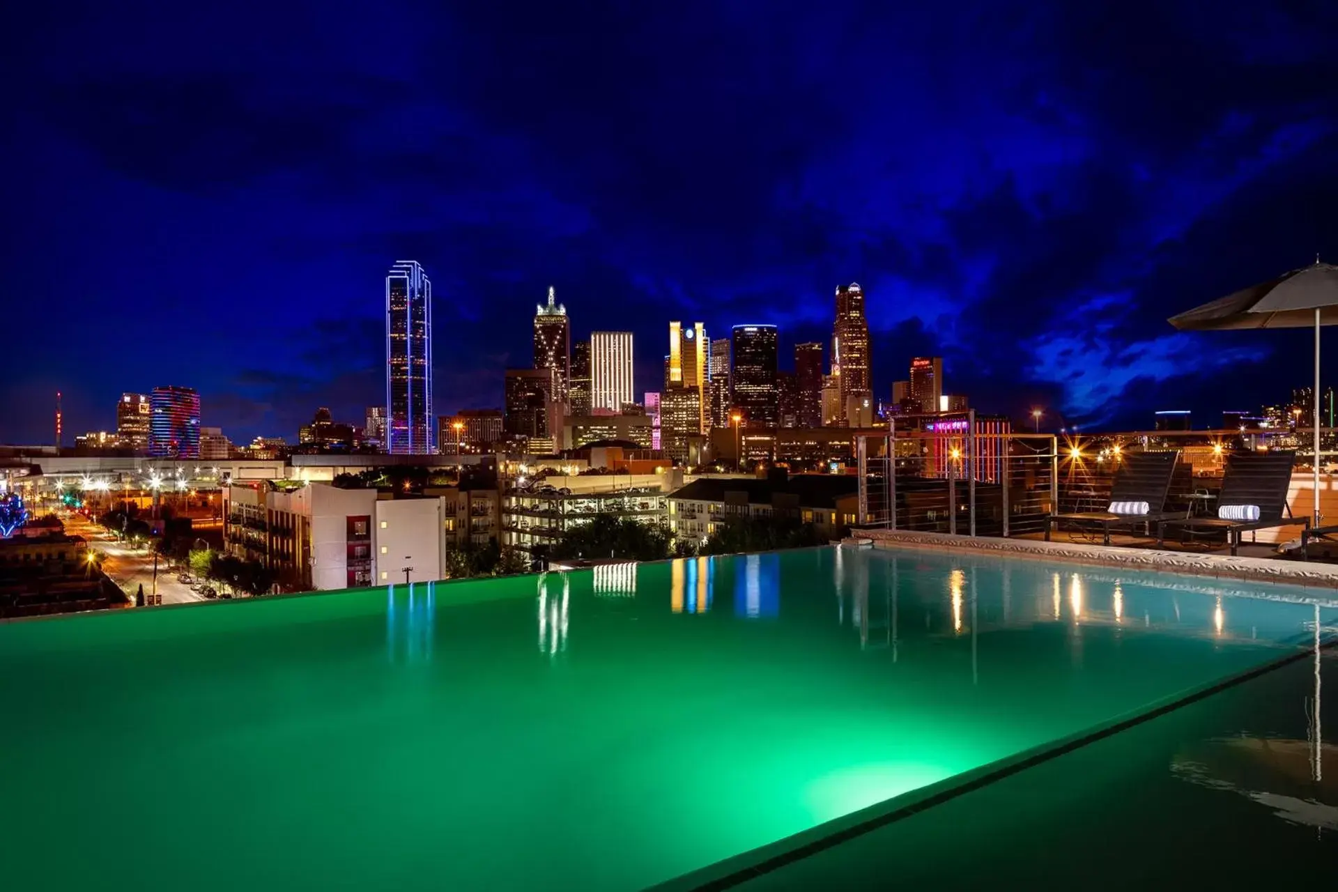Balcony/Terrace, Swimming Pool in Canvas Hotel Dallas
