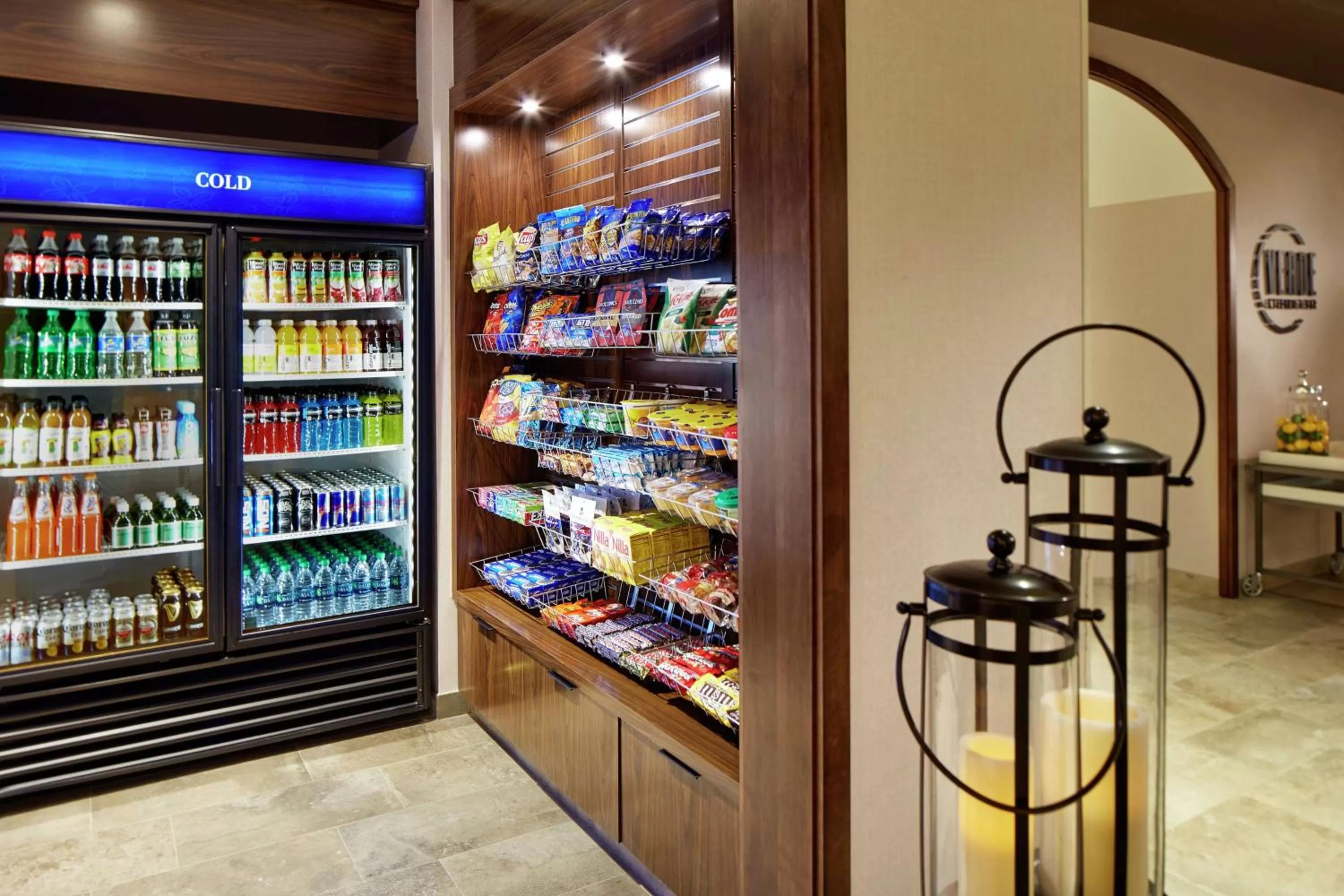 Restaurant/places to eat in Hilton Garden Inn San Diego Mission Valley/Stadium