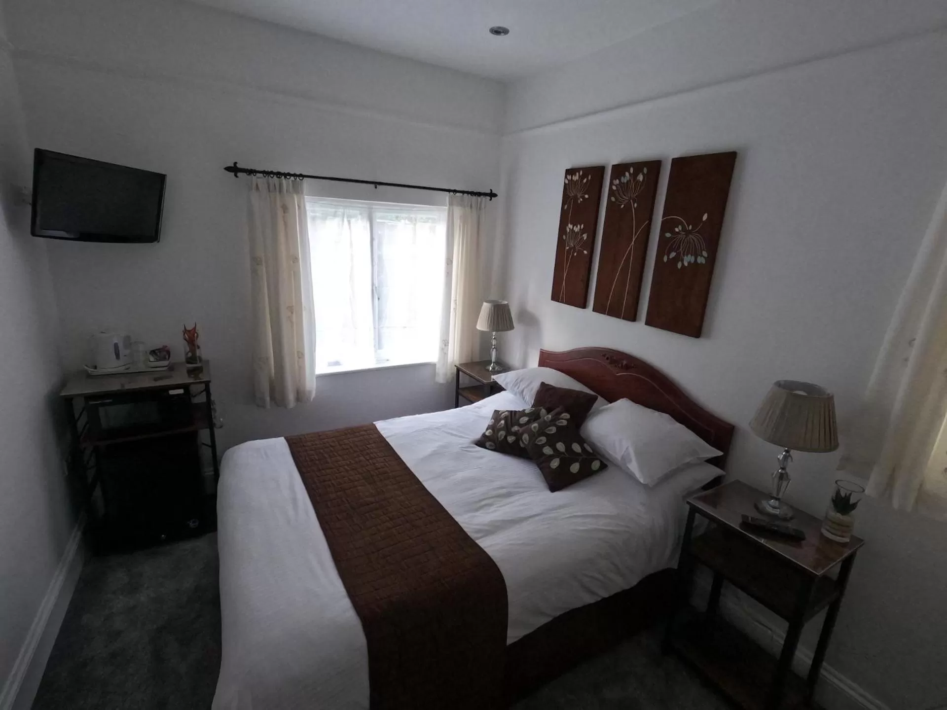 Bed in The Grove Falmouth