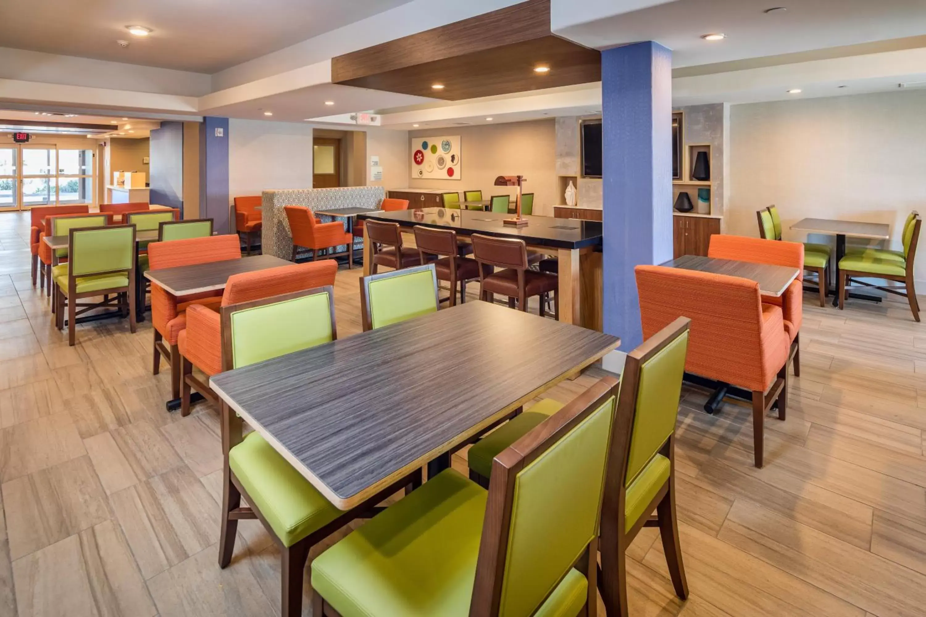 Breakfast, Restaurant/Places to Eat in Holiday Inn Express Hotel & Suites Modesto-Salida, an IHG Hotel
