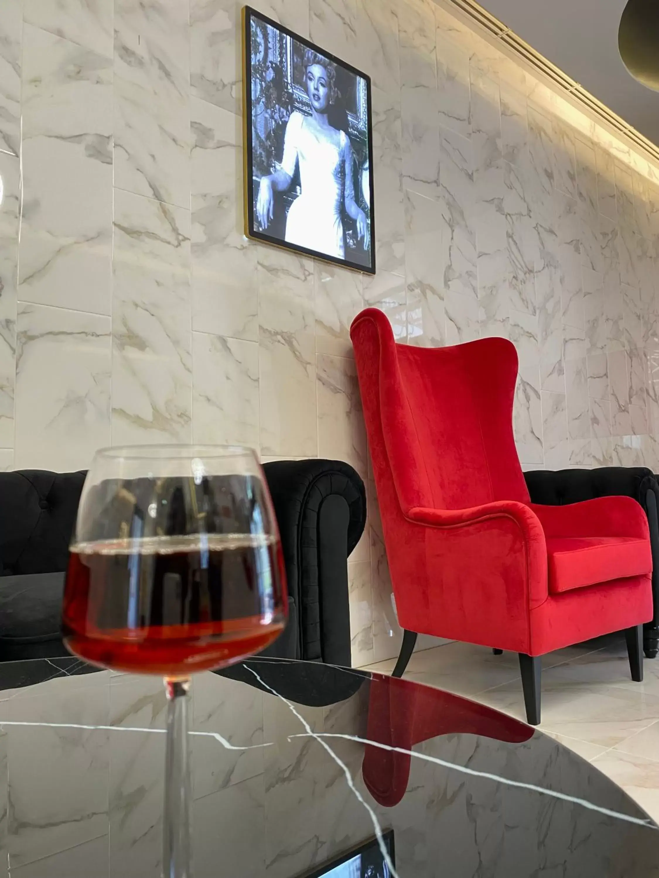 Seating Area in Lisbon City Hollywood Hotel by City Hotels
