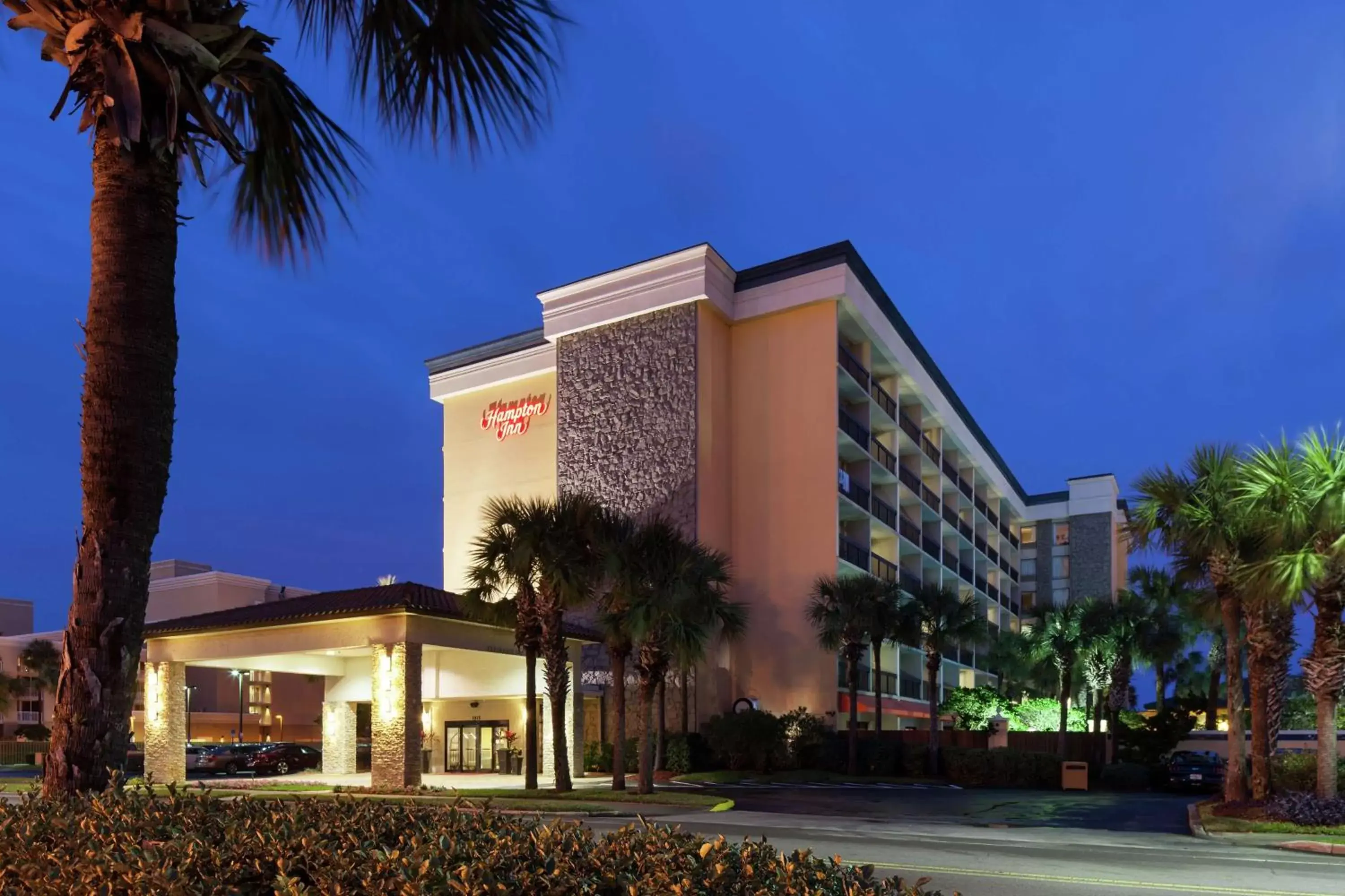 Property Building in Hampton Inn Oceanfront Jacksonville Beach