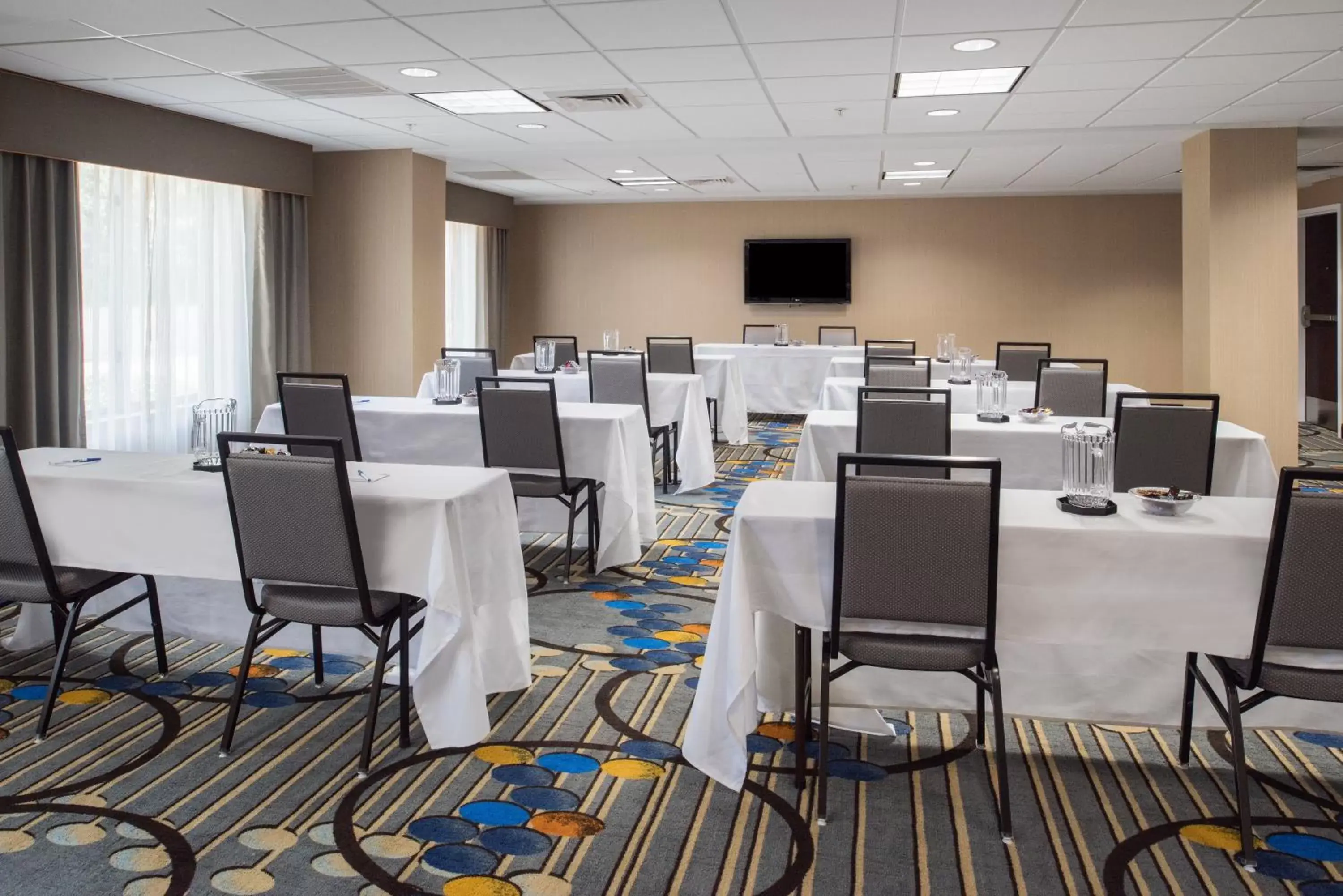 Meeting/conference room in Holiday Inn Express Hotel & Suites West Monroe, an IHG Hotel